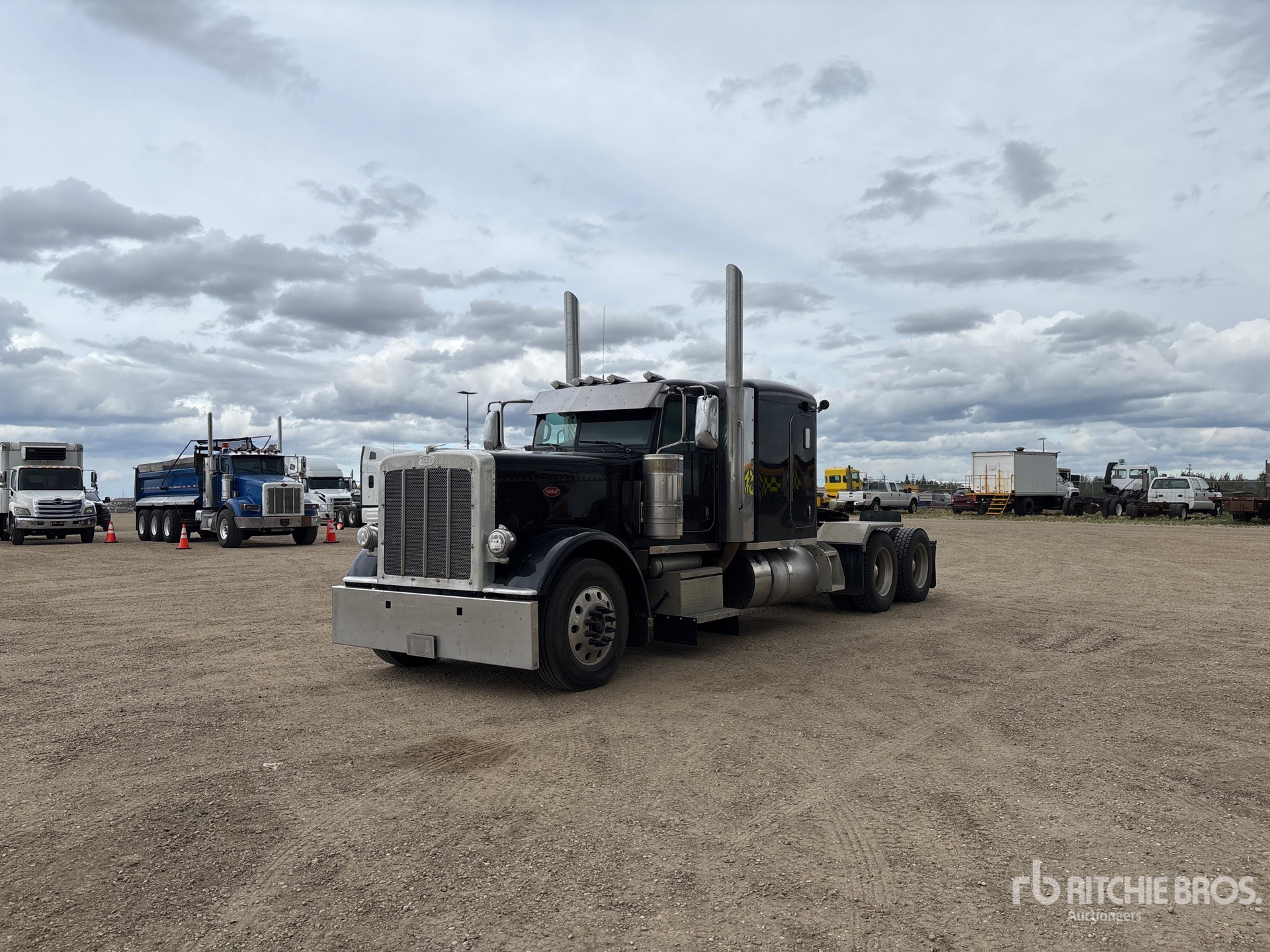2024 Peterbilt 389