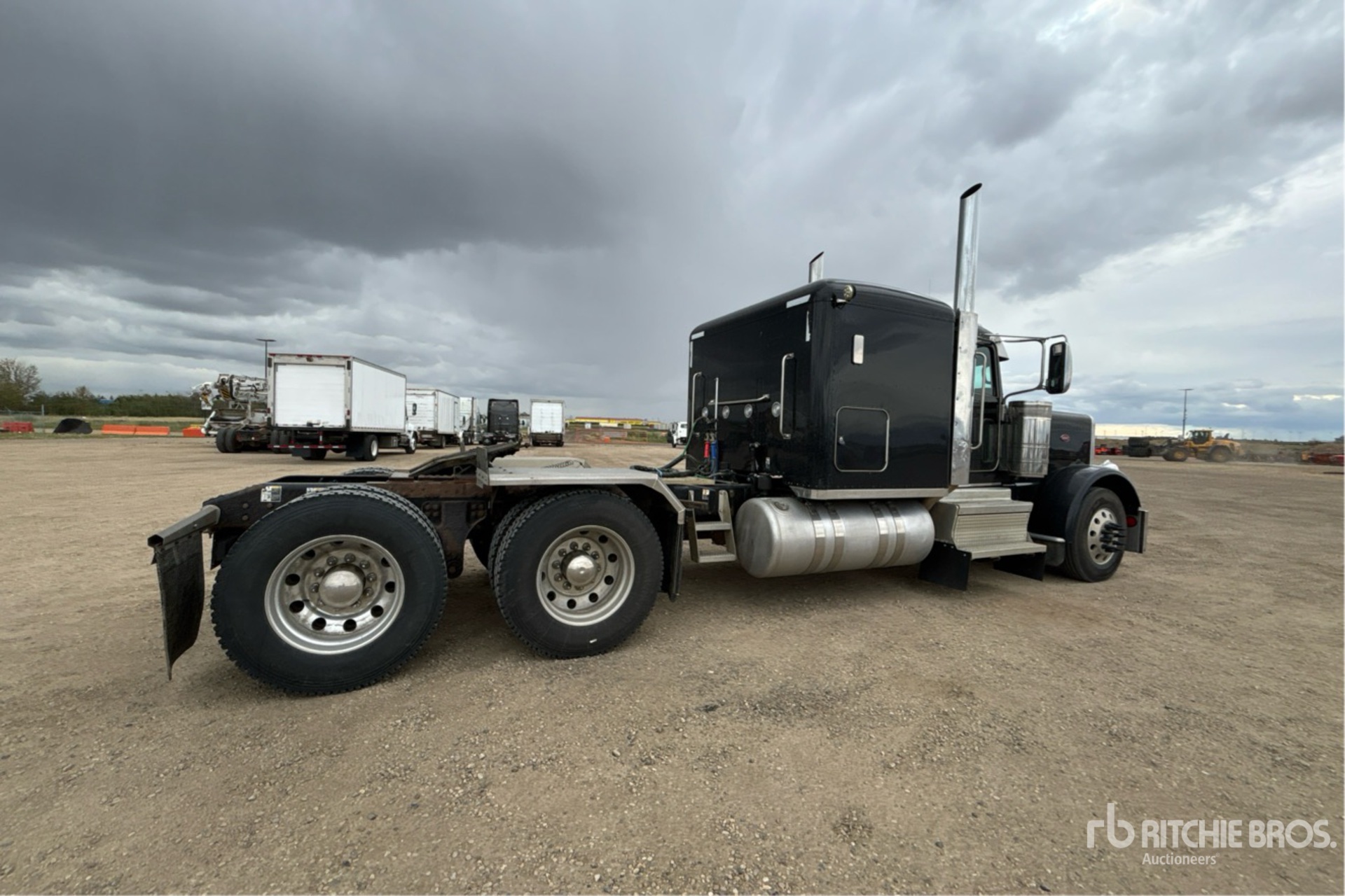 2024 Peterbilt 389