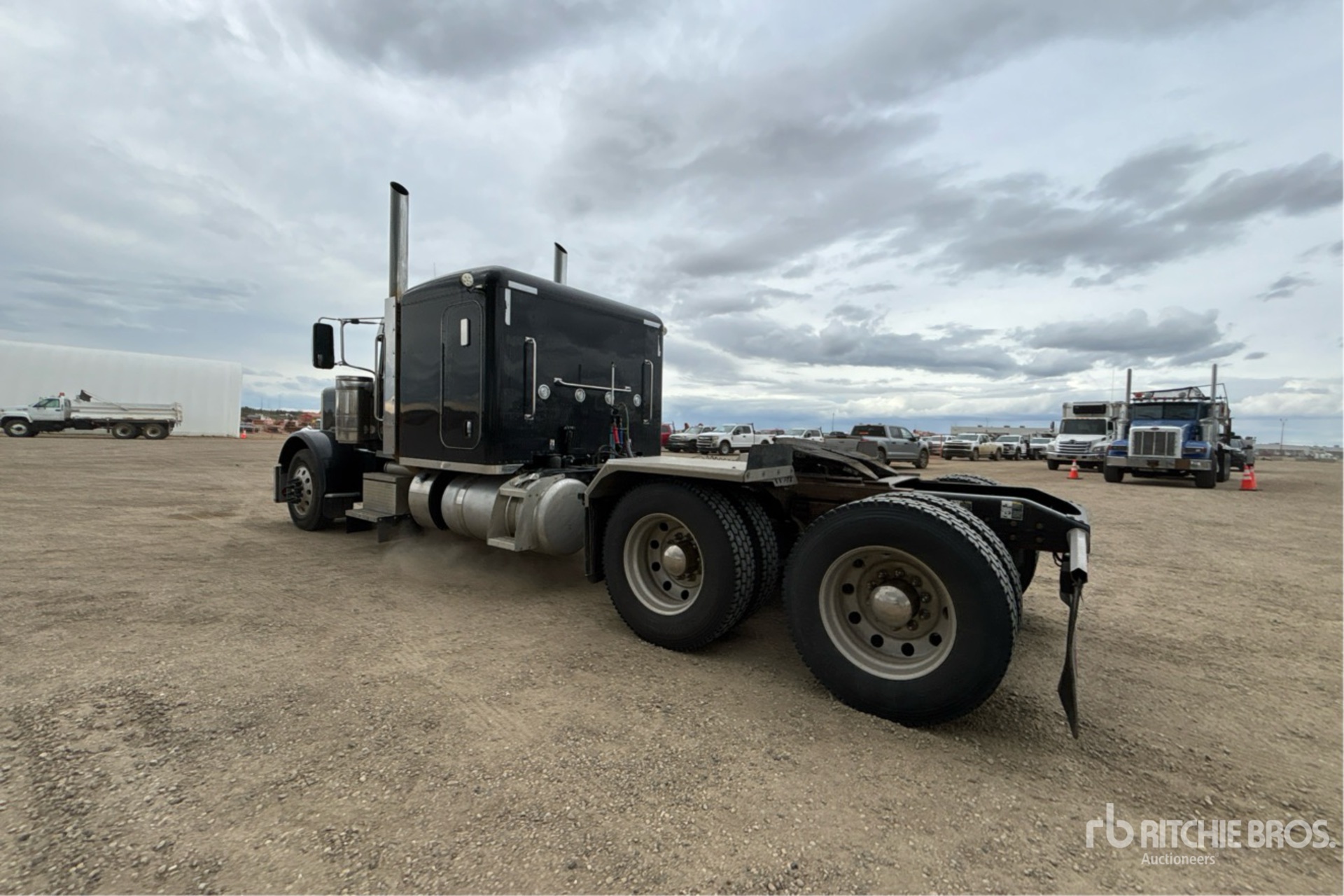 2024 Peterbilt 389