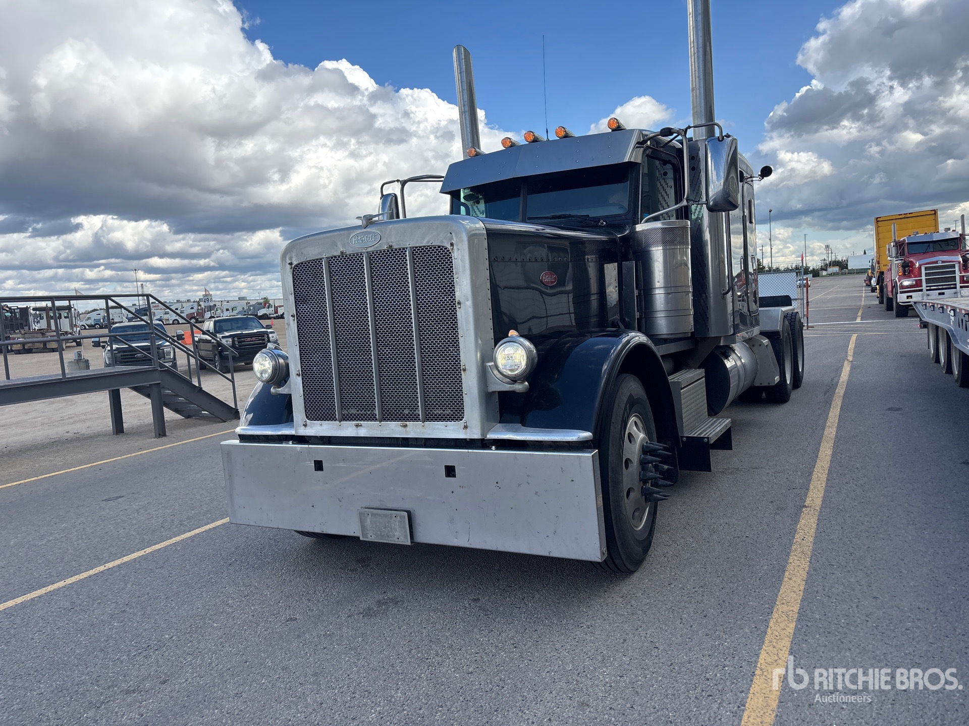 2024 Peterbilt 389