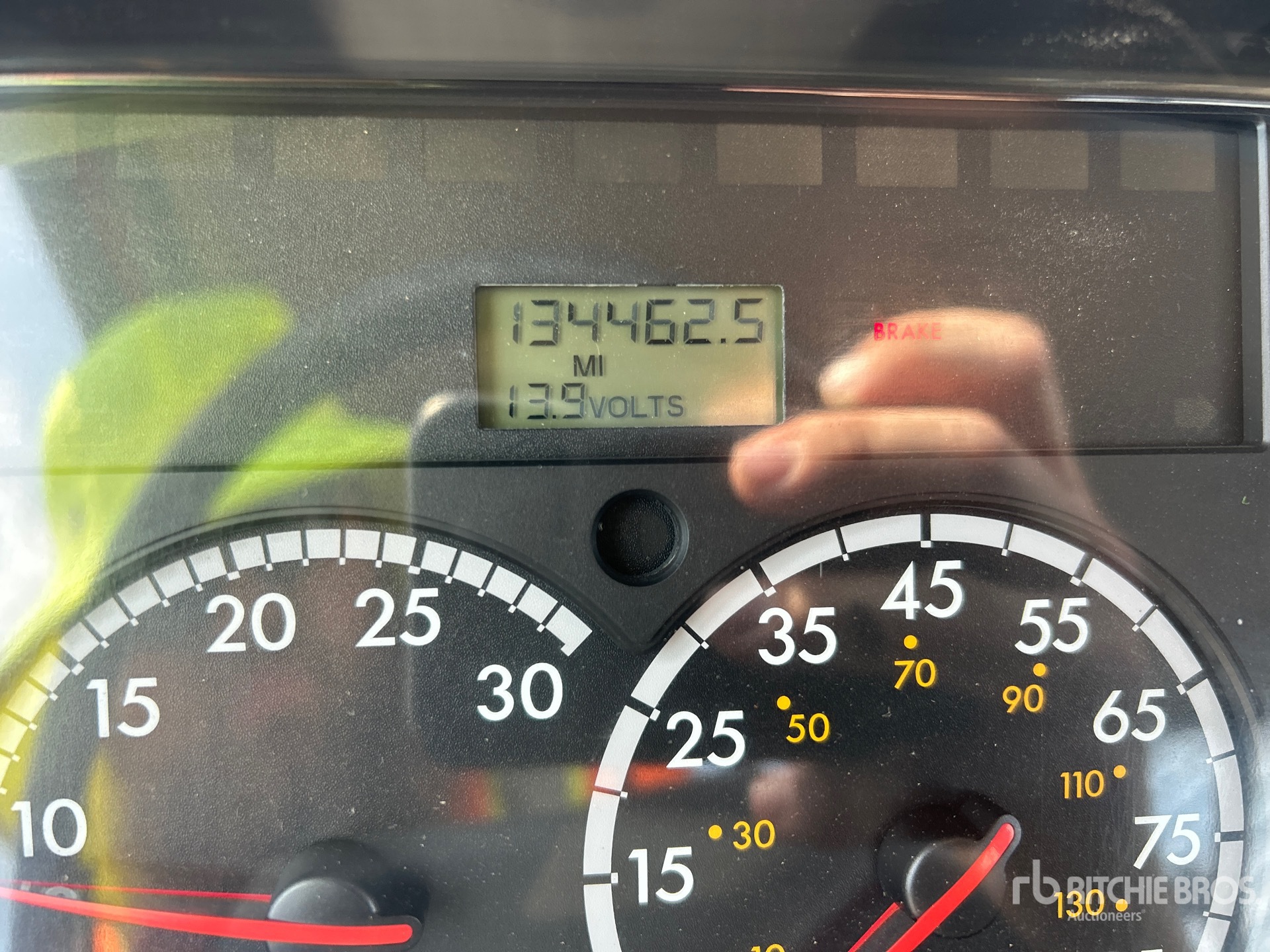 2010 Freightliner M2 106