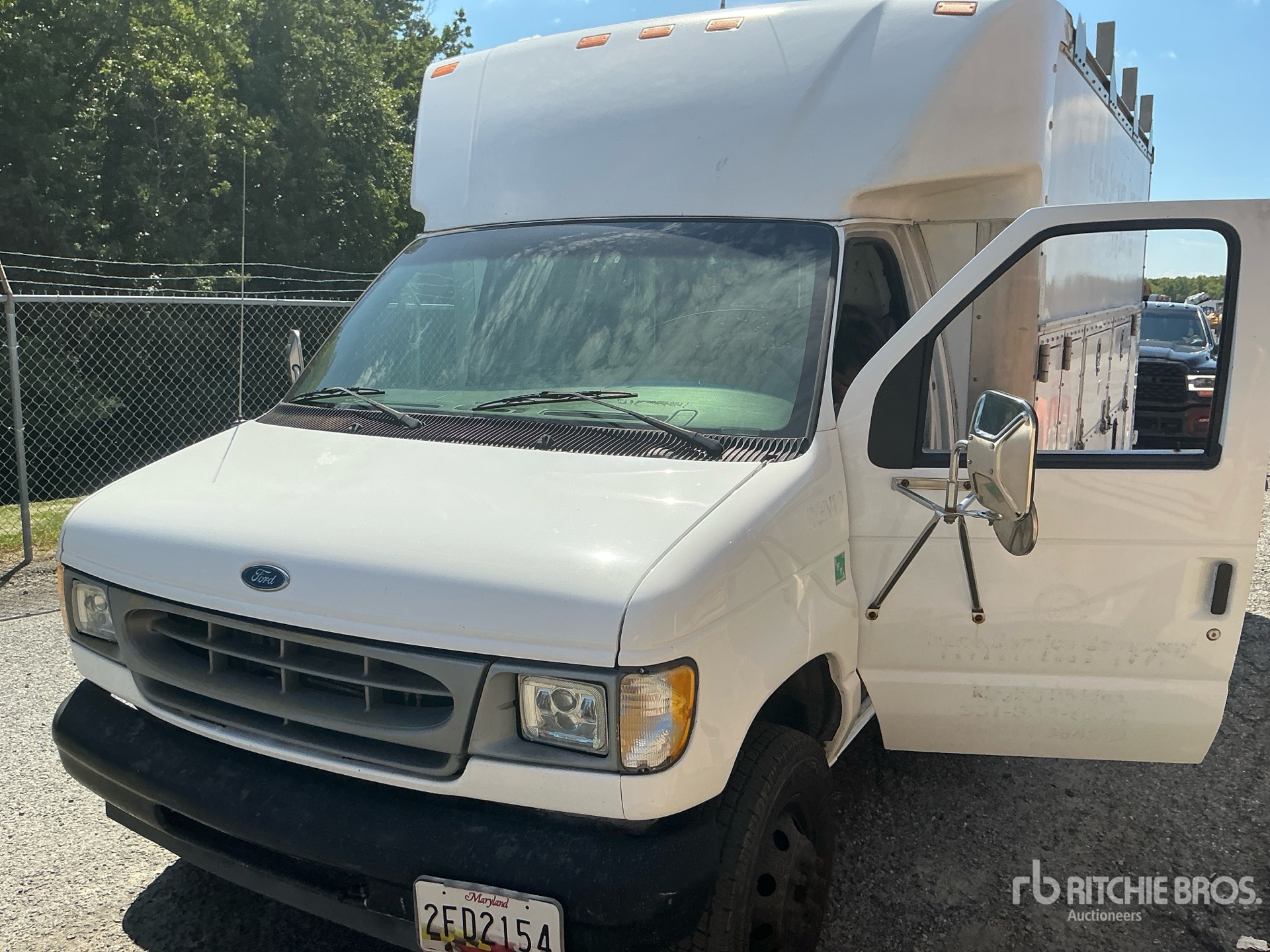 2002 Ford E-450