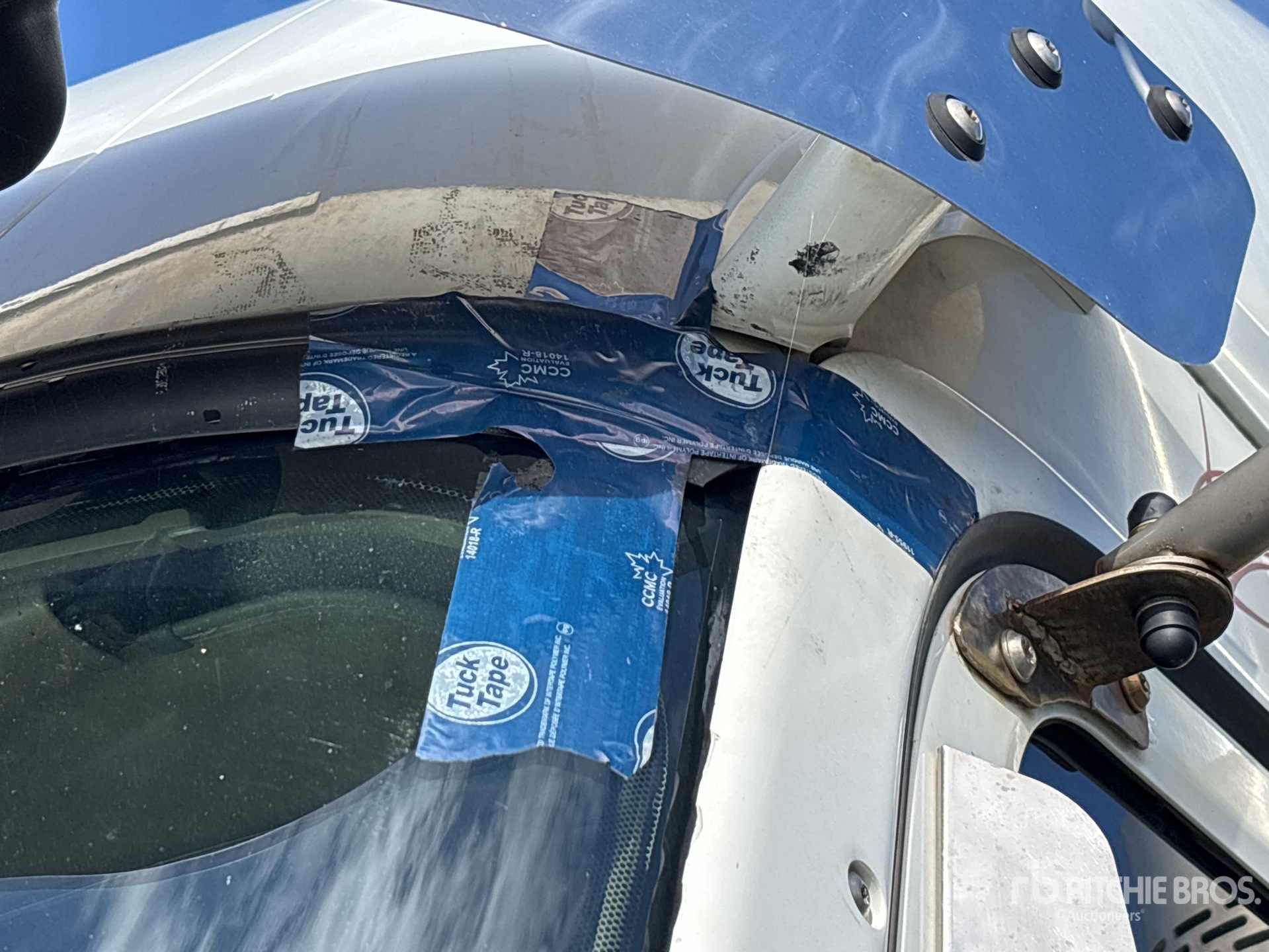 2016 Freightliner Coronado 122