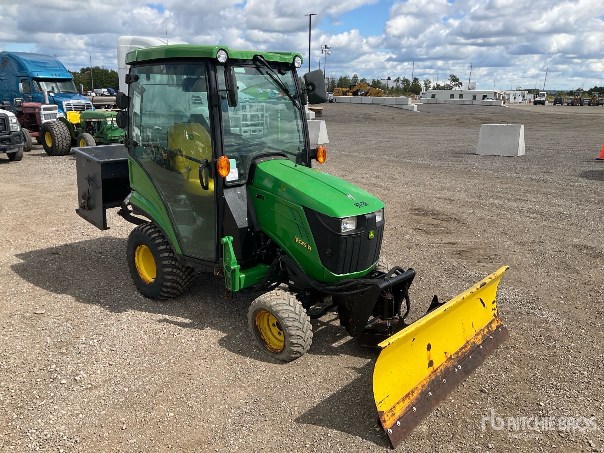 2021 John Deere 1025R
