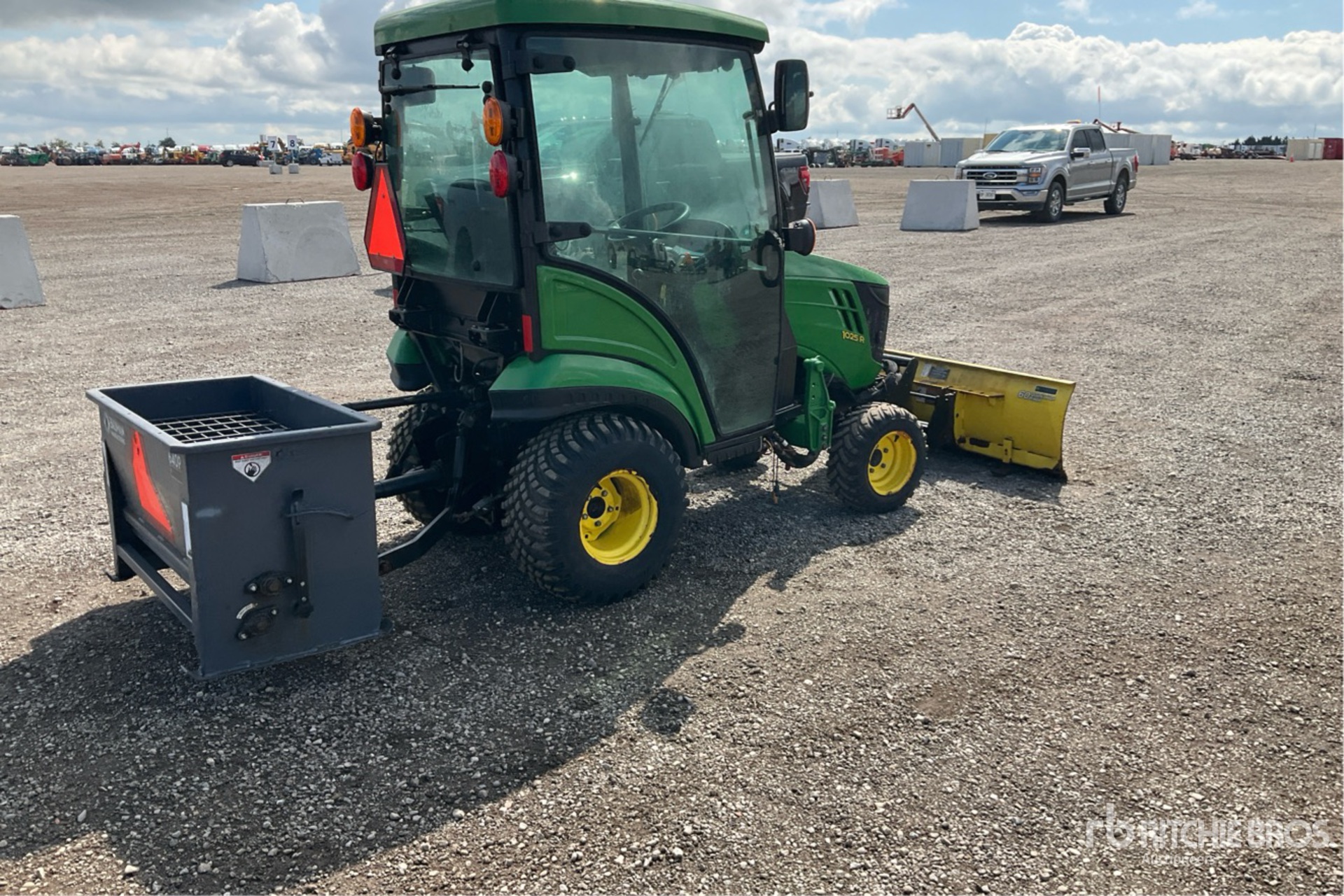 2021 John Deere 1025R