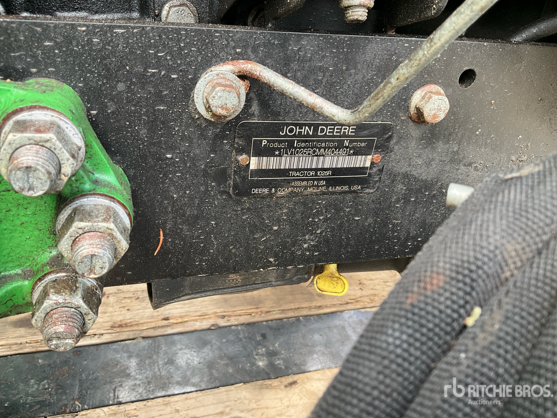 Photo of 2021 John Deere 1025R