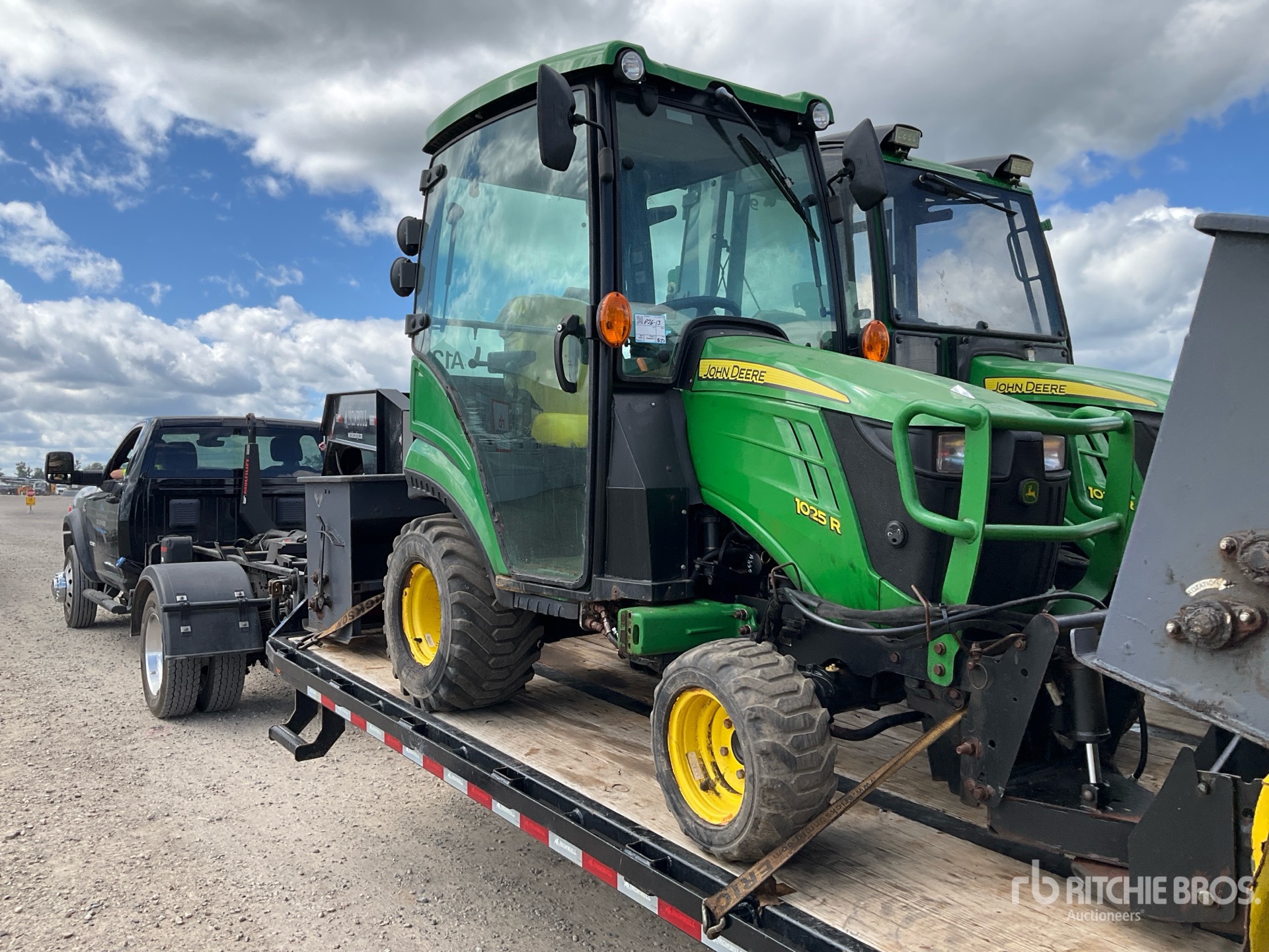 2019 John Deere 1025R