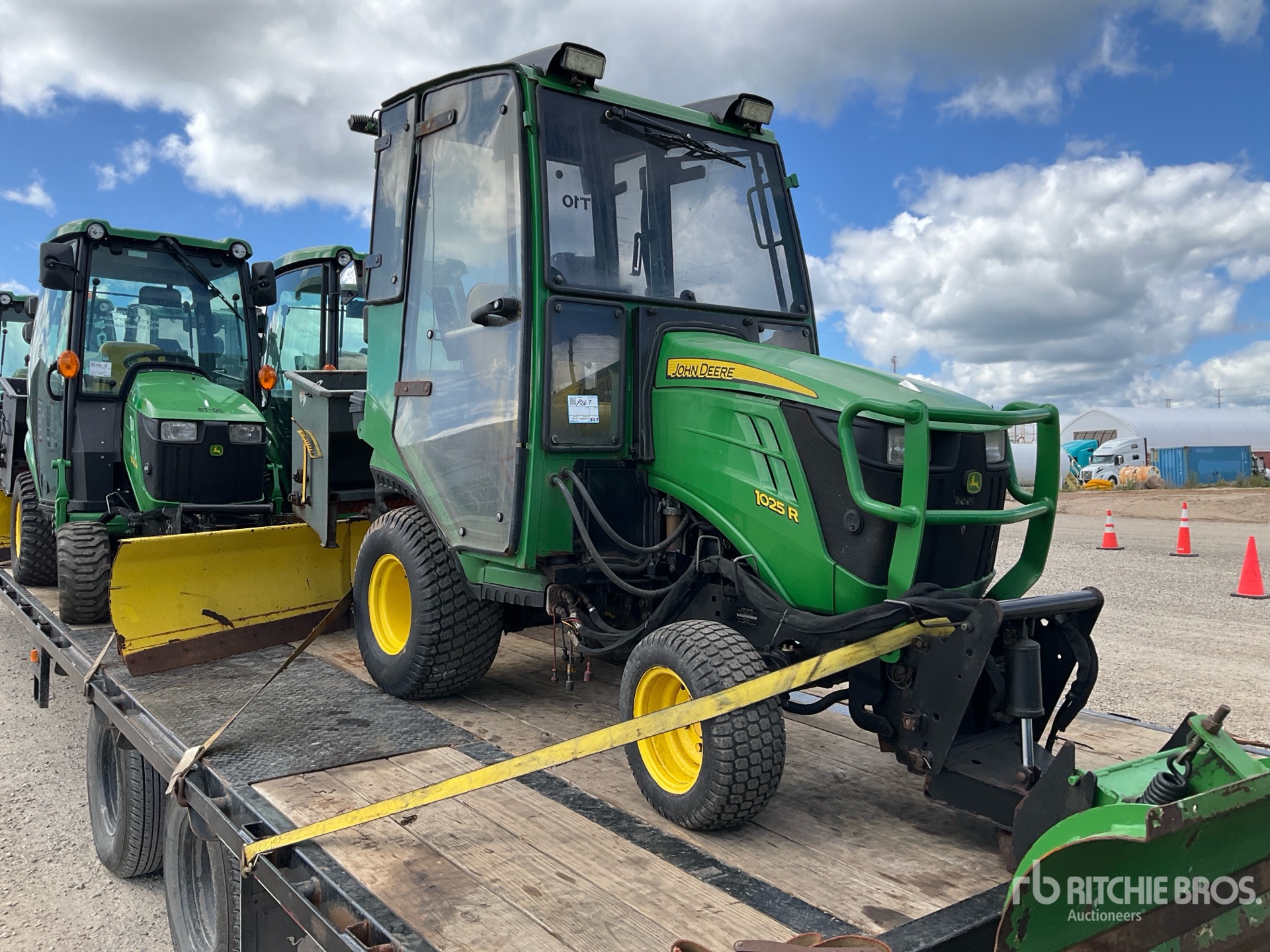 2018 John Deere 1025R