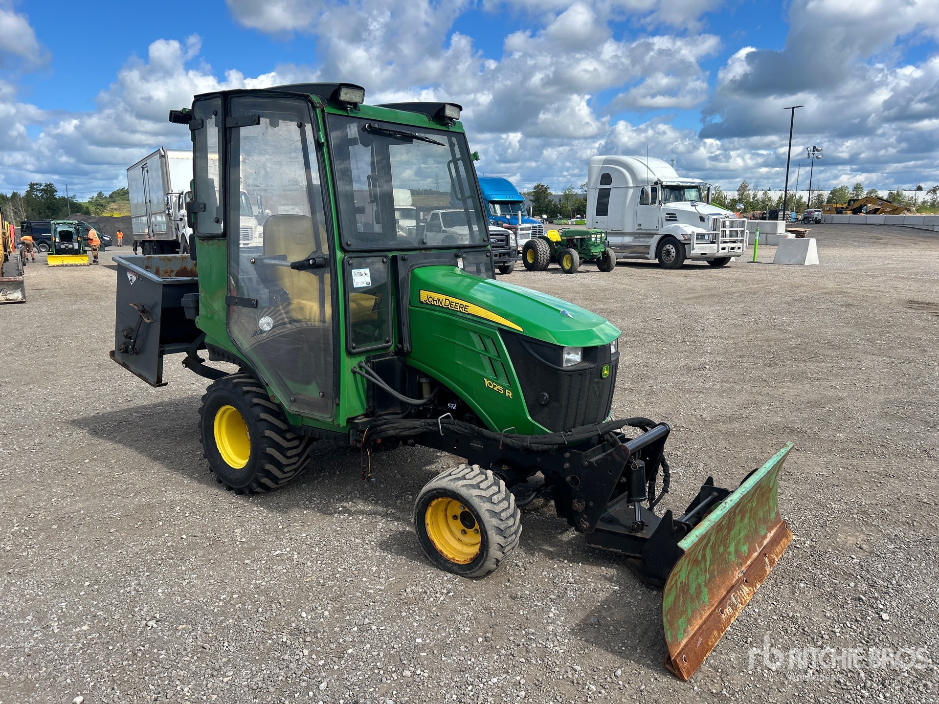 2018 John Deere 1025R