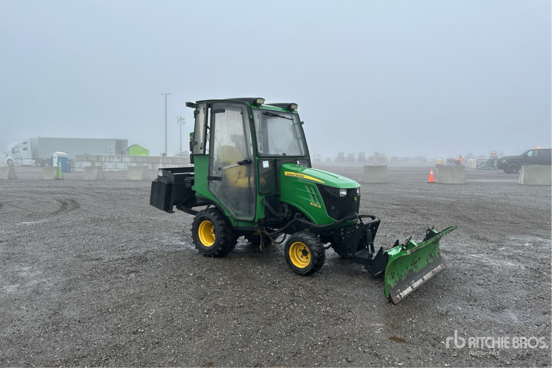 2018 John Deere 1025R