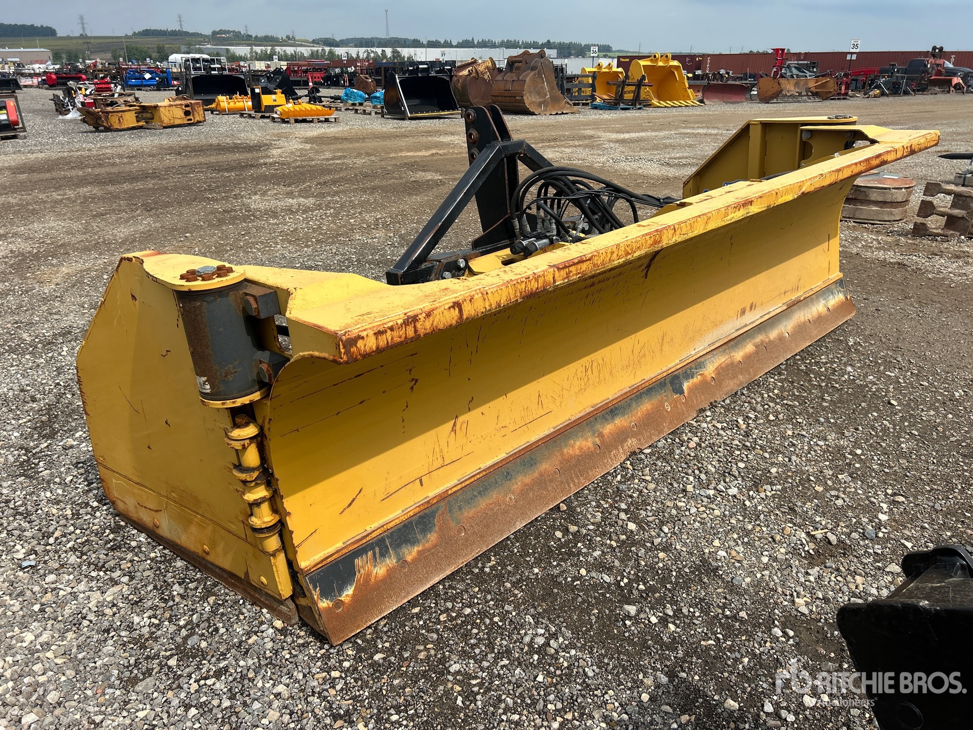 2016 Hla Snow 4200 SERIES