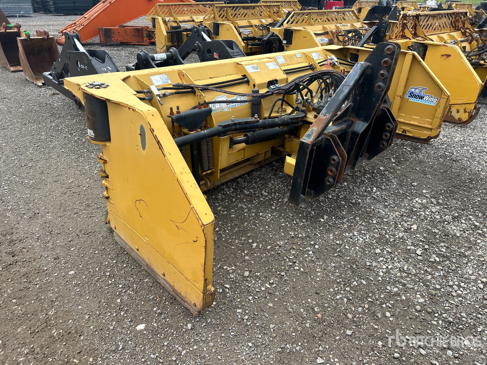2016 Hla Snow 4200 SERIES