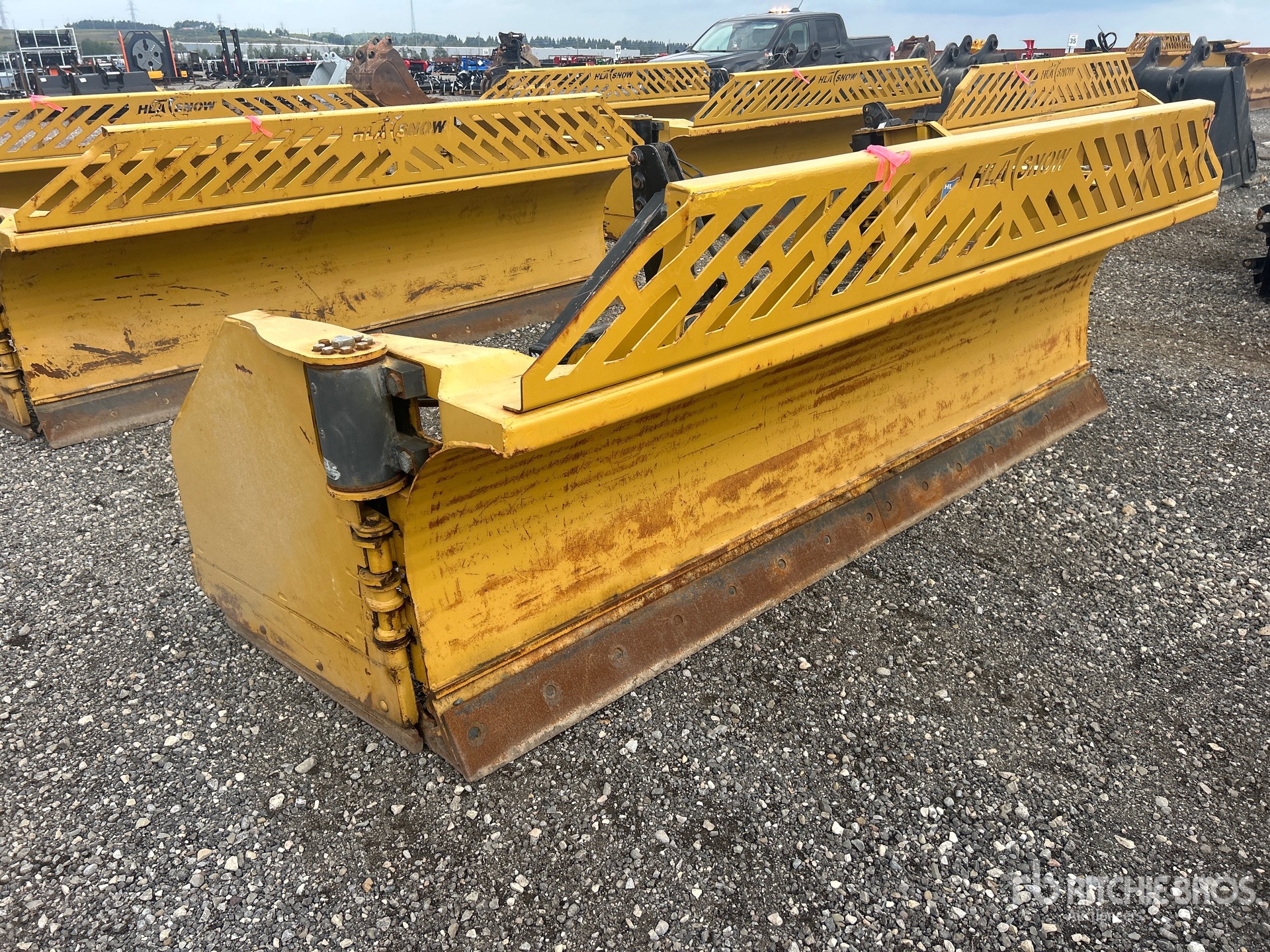 2016 Hla Snow 4200 SERIES