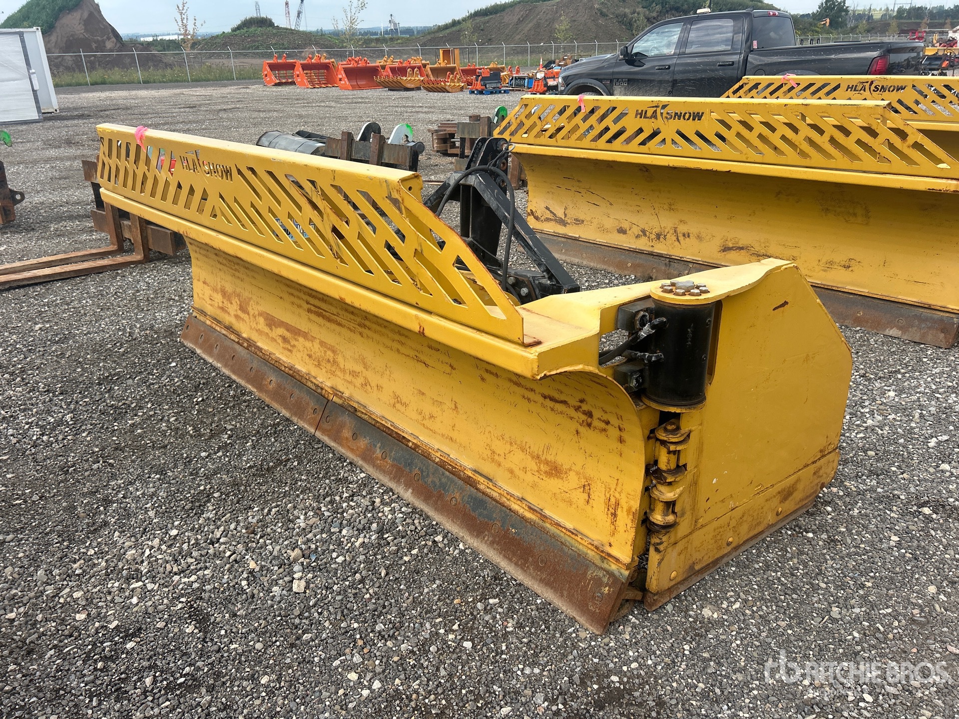 Photo of 2016 Hla Snow 4200 SERIES