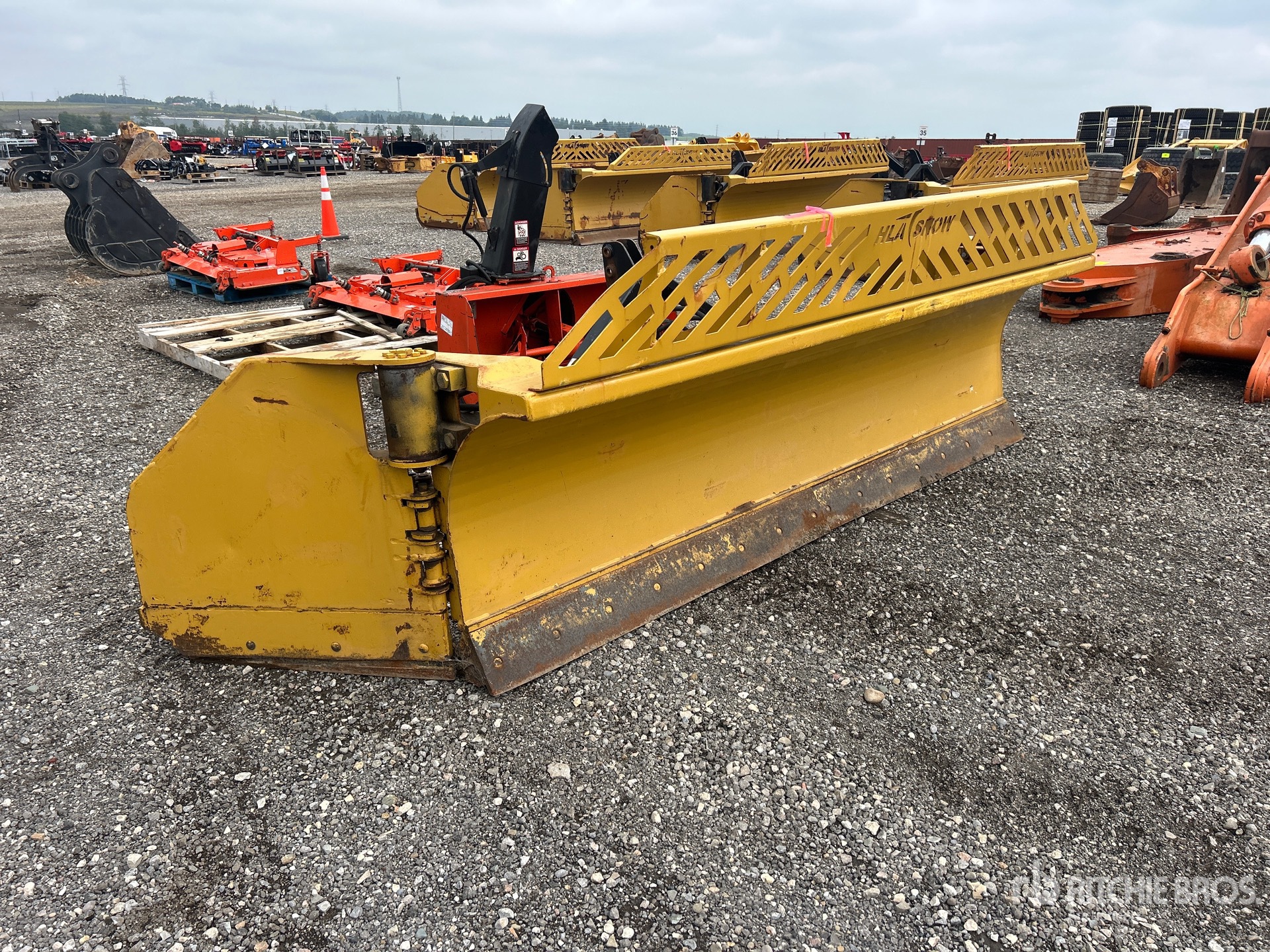 2015 Hla Snow 4200 SERIES