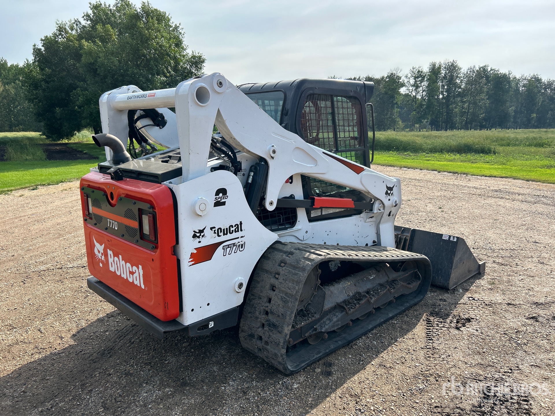 General Appearance with Picture, Right Rear Corner