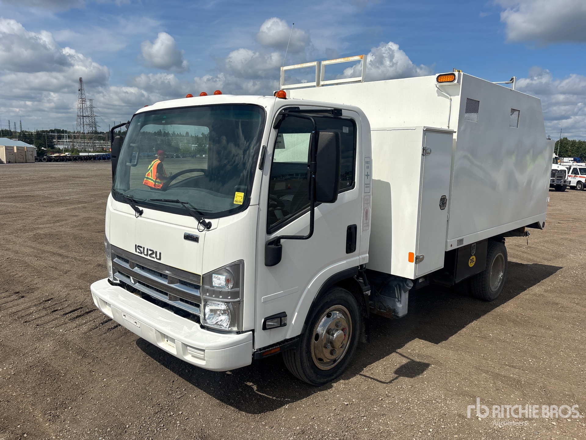 2013 Isuzu NRR