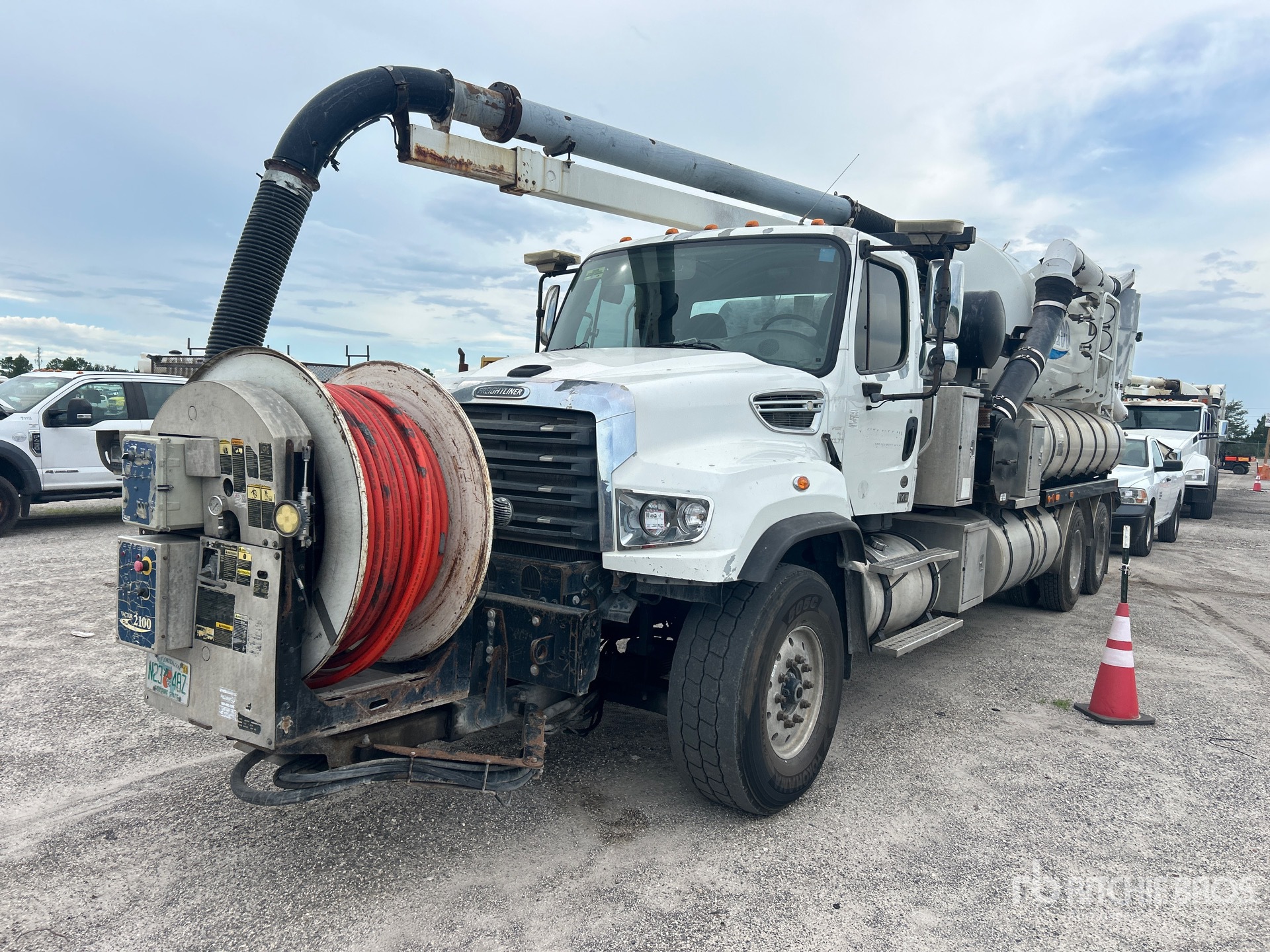 2016 Freightliner 114SD
