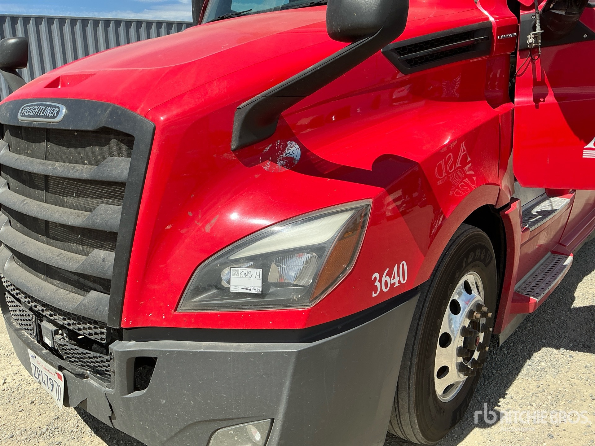 2022 Freightliner CASCADIA 126