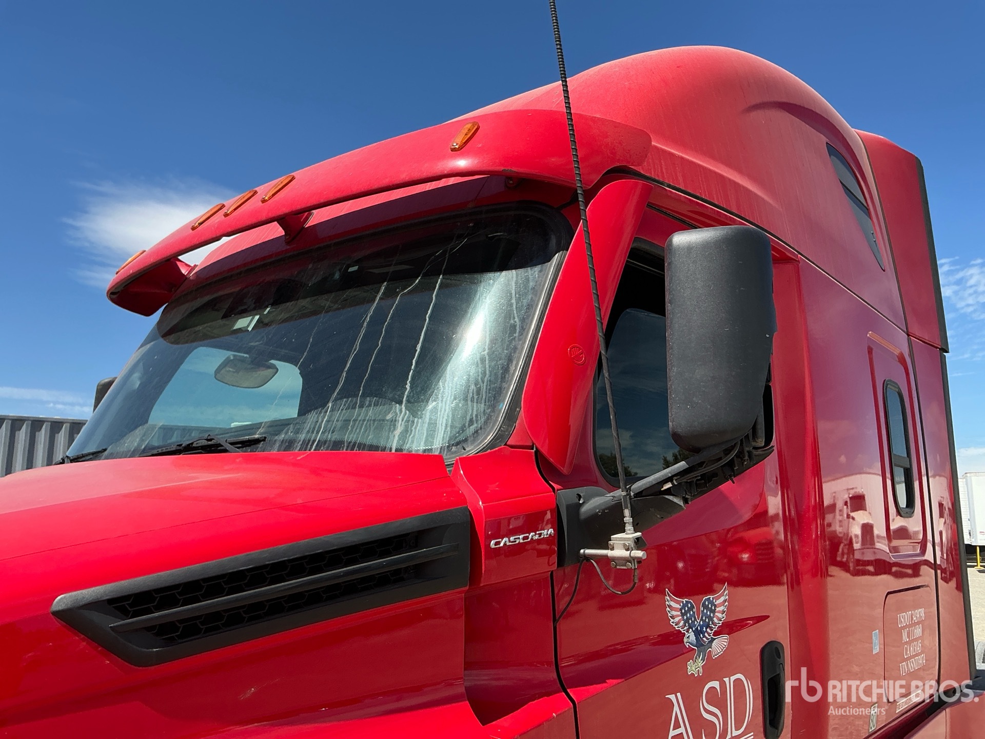 2022 Freightliner CASCADIA 126