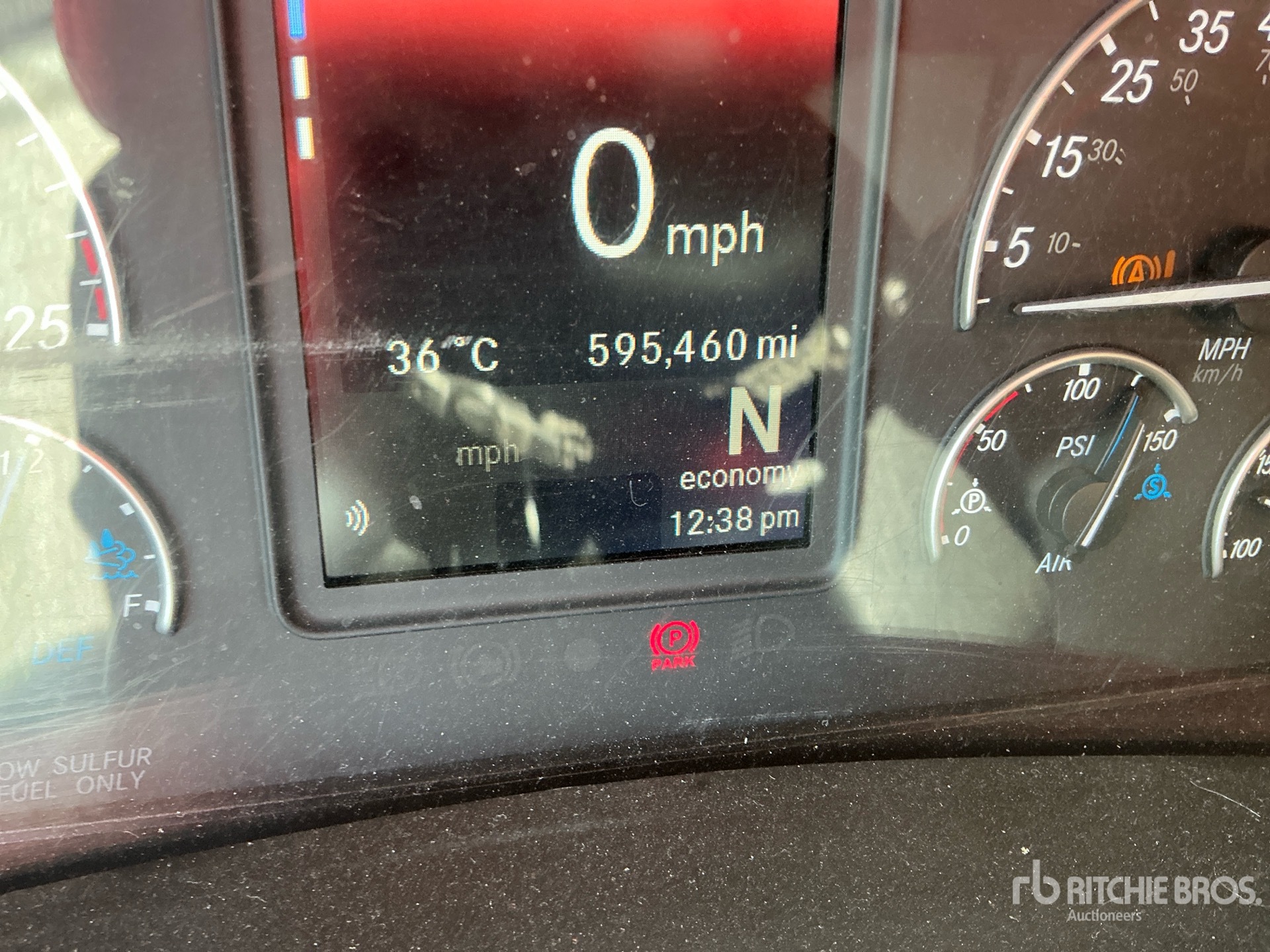 2022 Freightliner CASCADIA 126