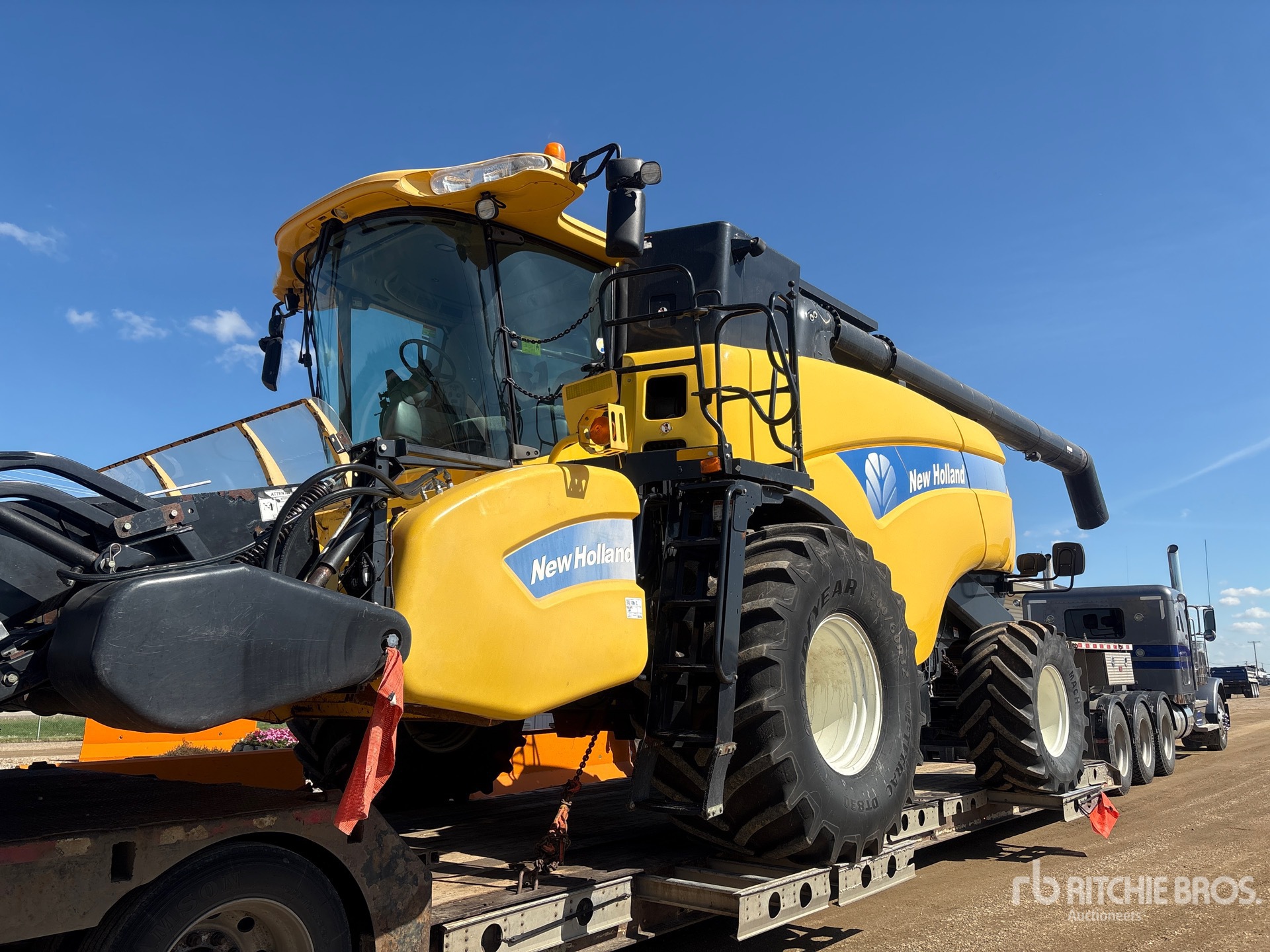 Photo of 2008 New Holland CX8080
