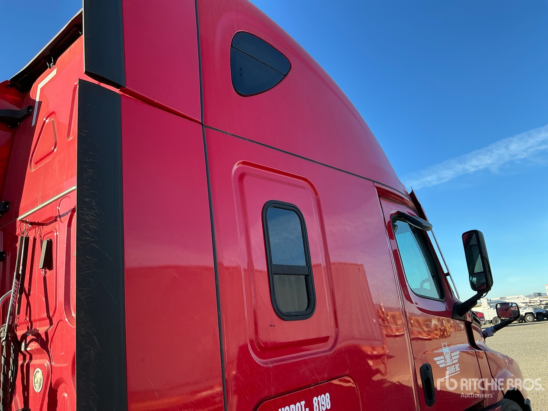 2022 Freightliner CASCADIA 126