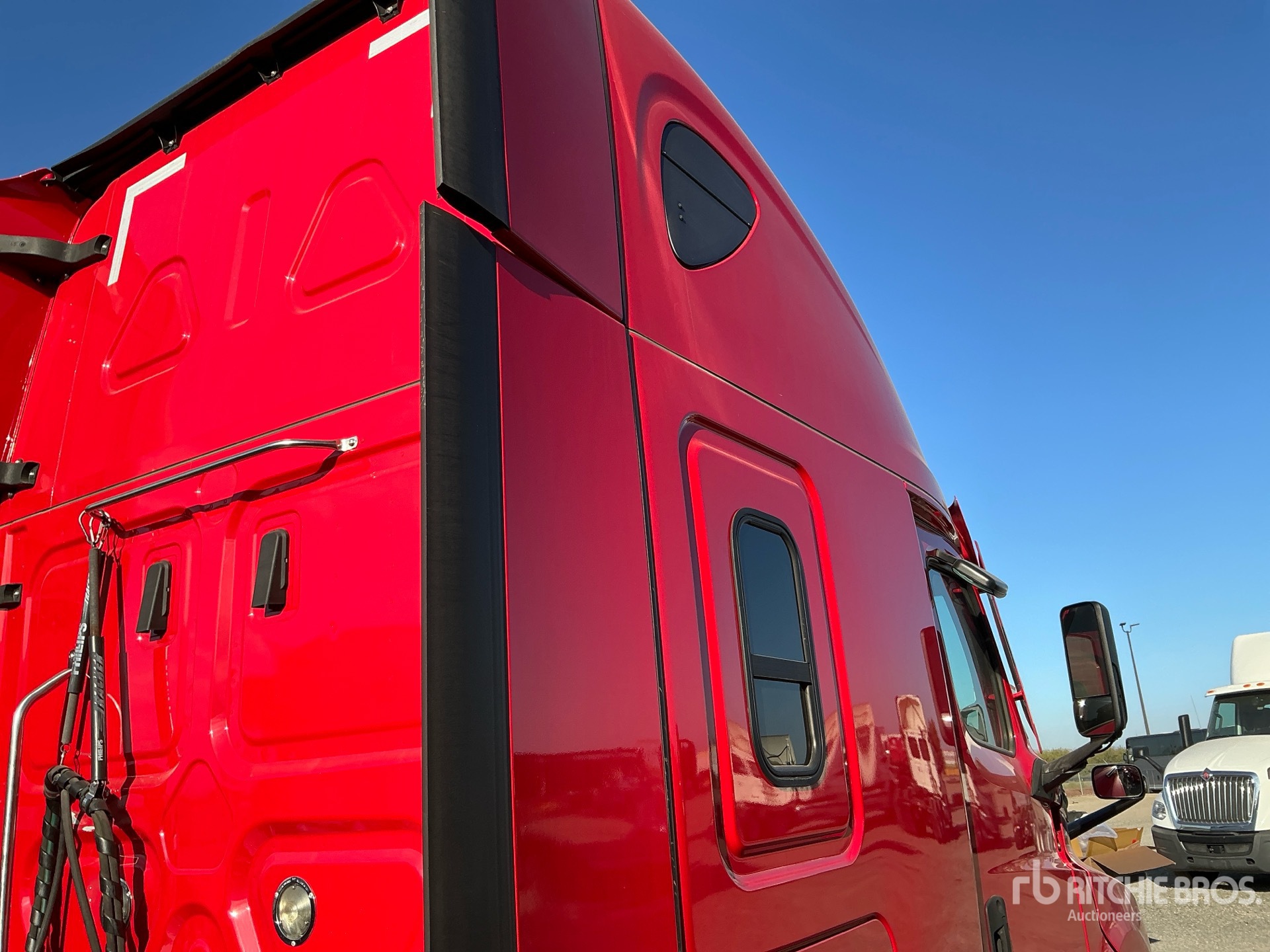 2022 Freightliner CASCADIA 126