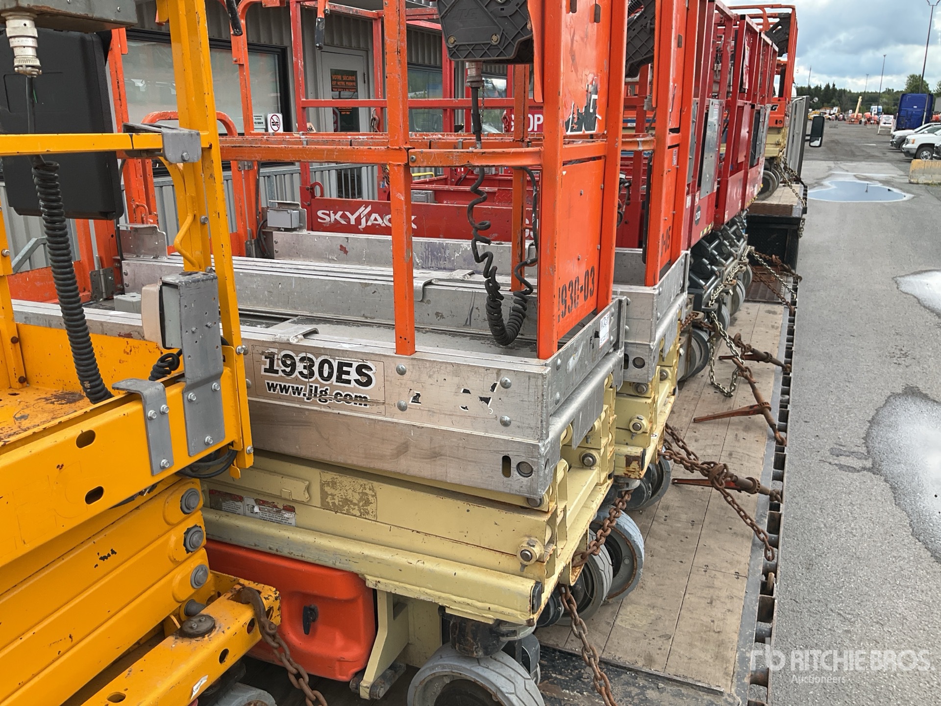 2014 JLG 1930 ES