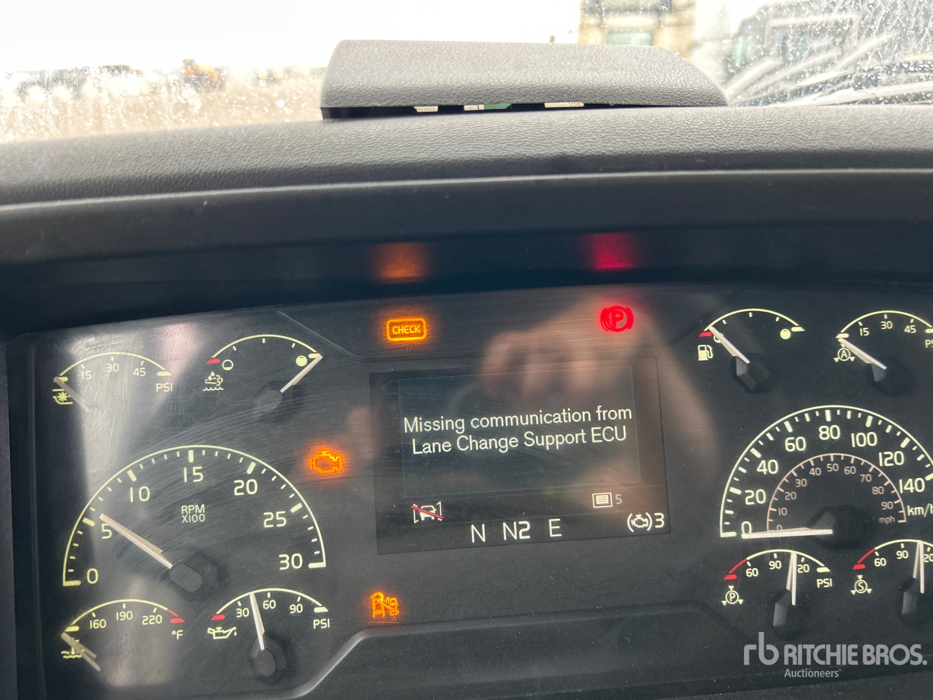 2019 Volvo VNL760
