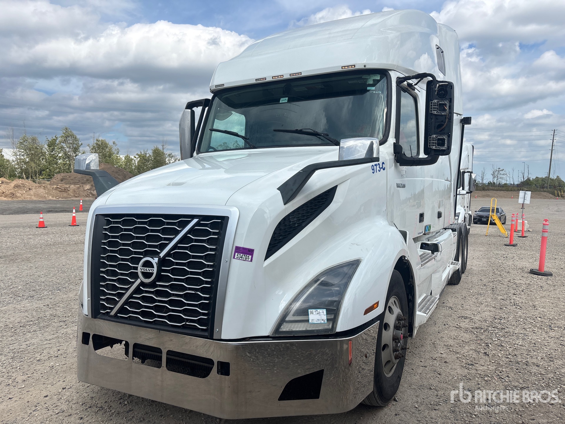 2020 Volvo VNL760
