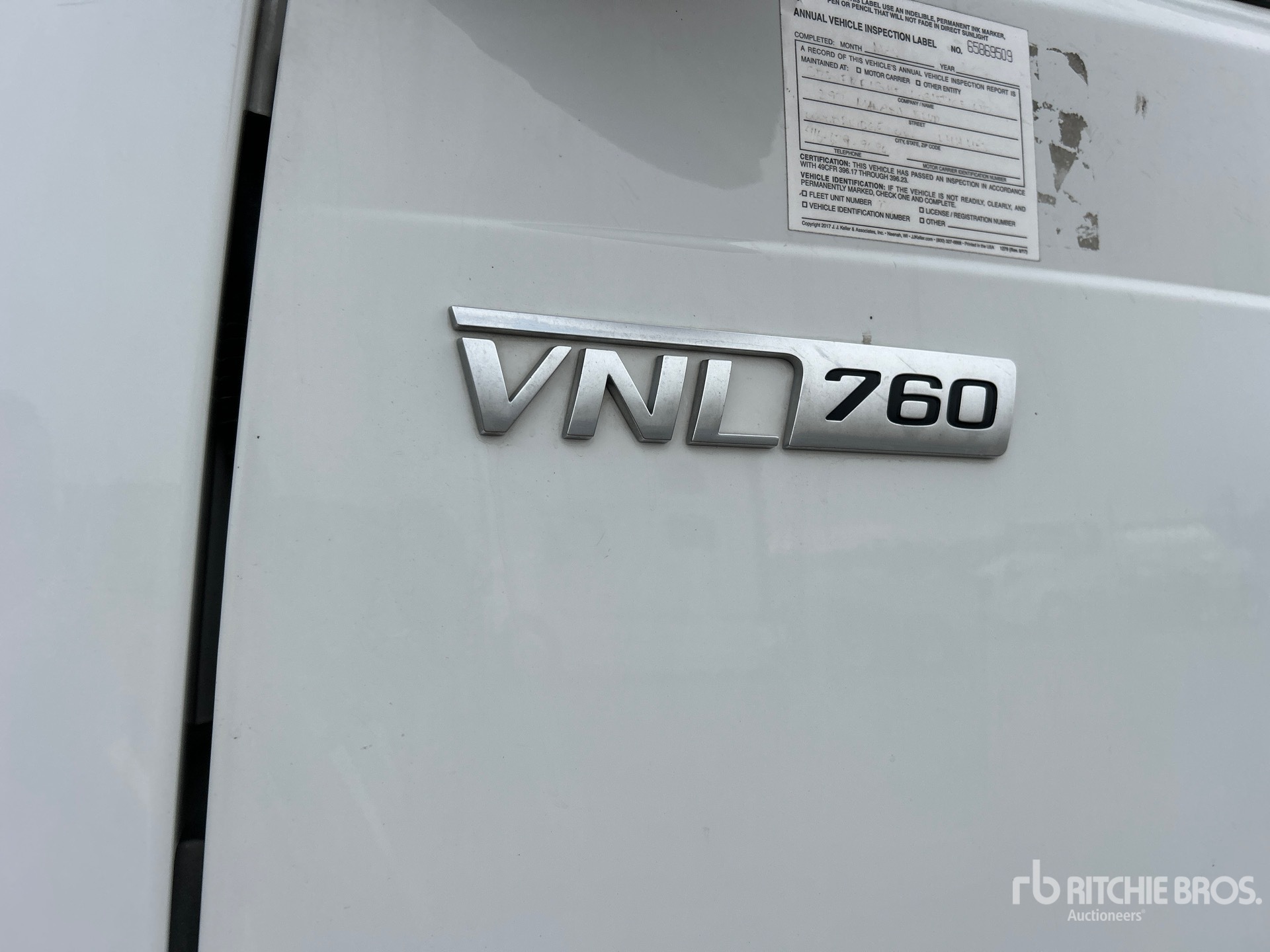 2020 Volvo VNL760