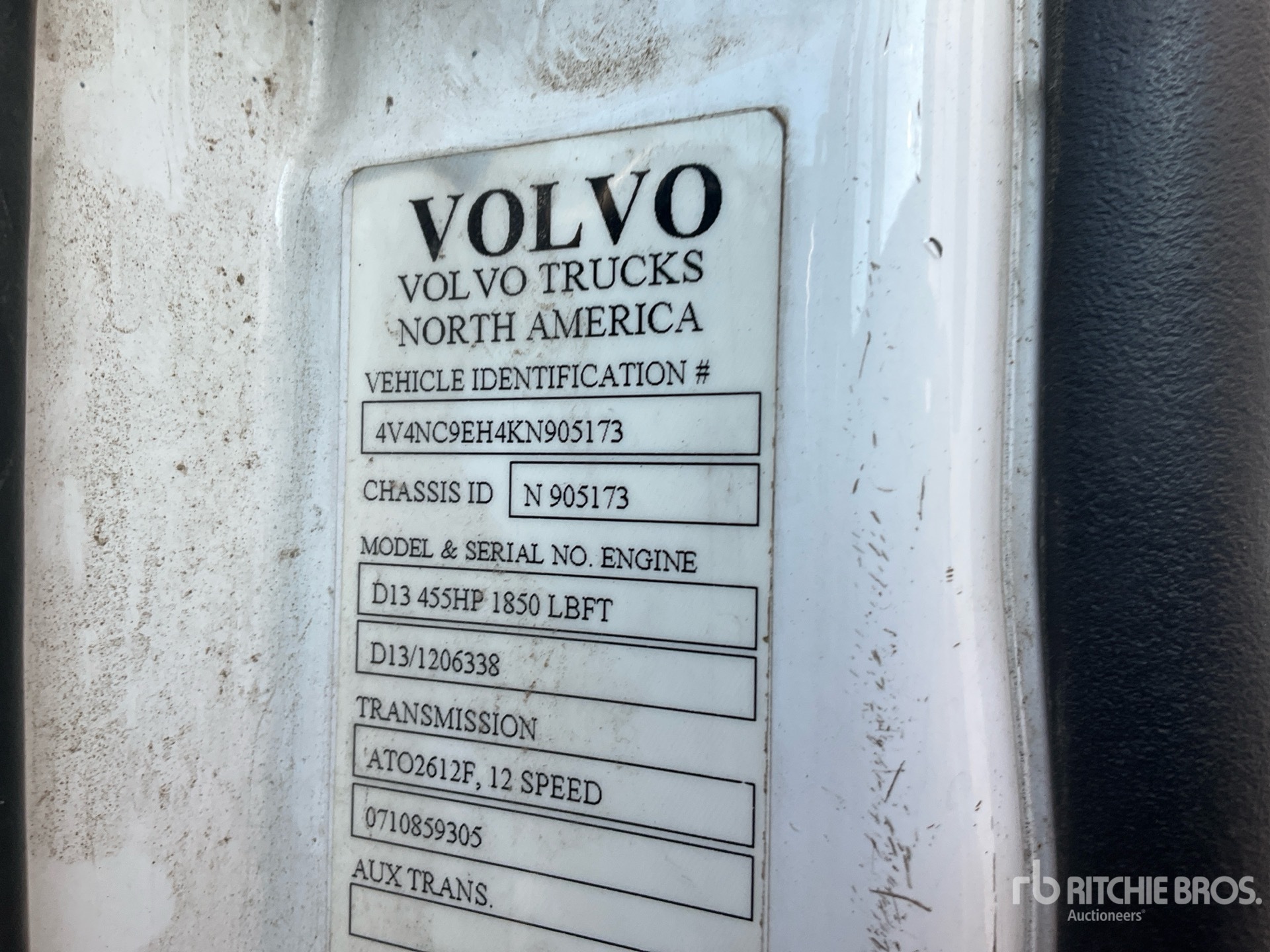 2019 Volvo VNL