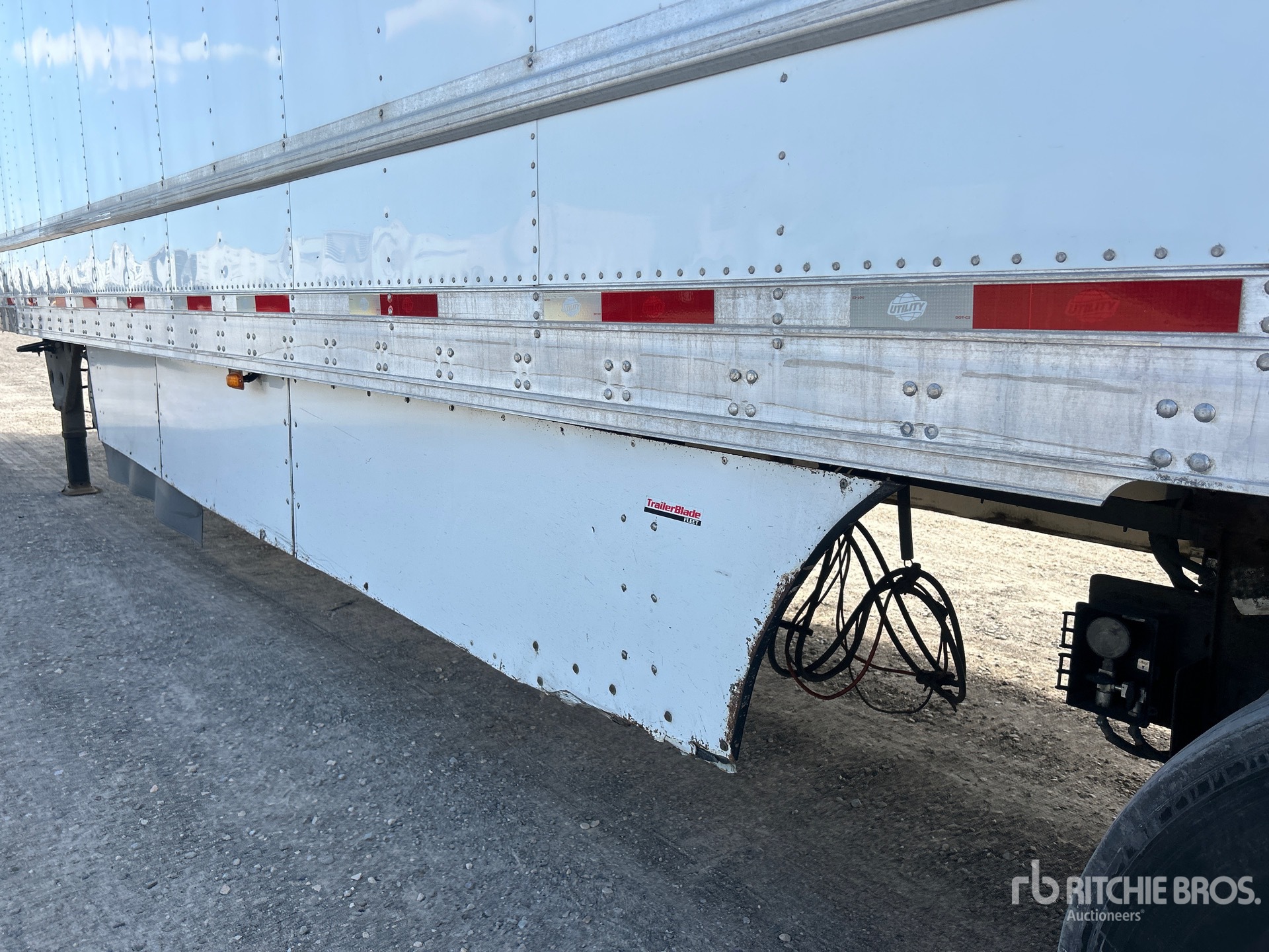 2019 Utility 53 ft x 102 in T/A