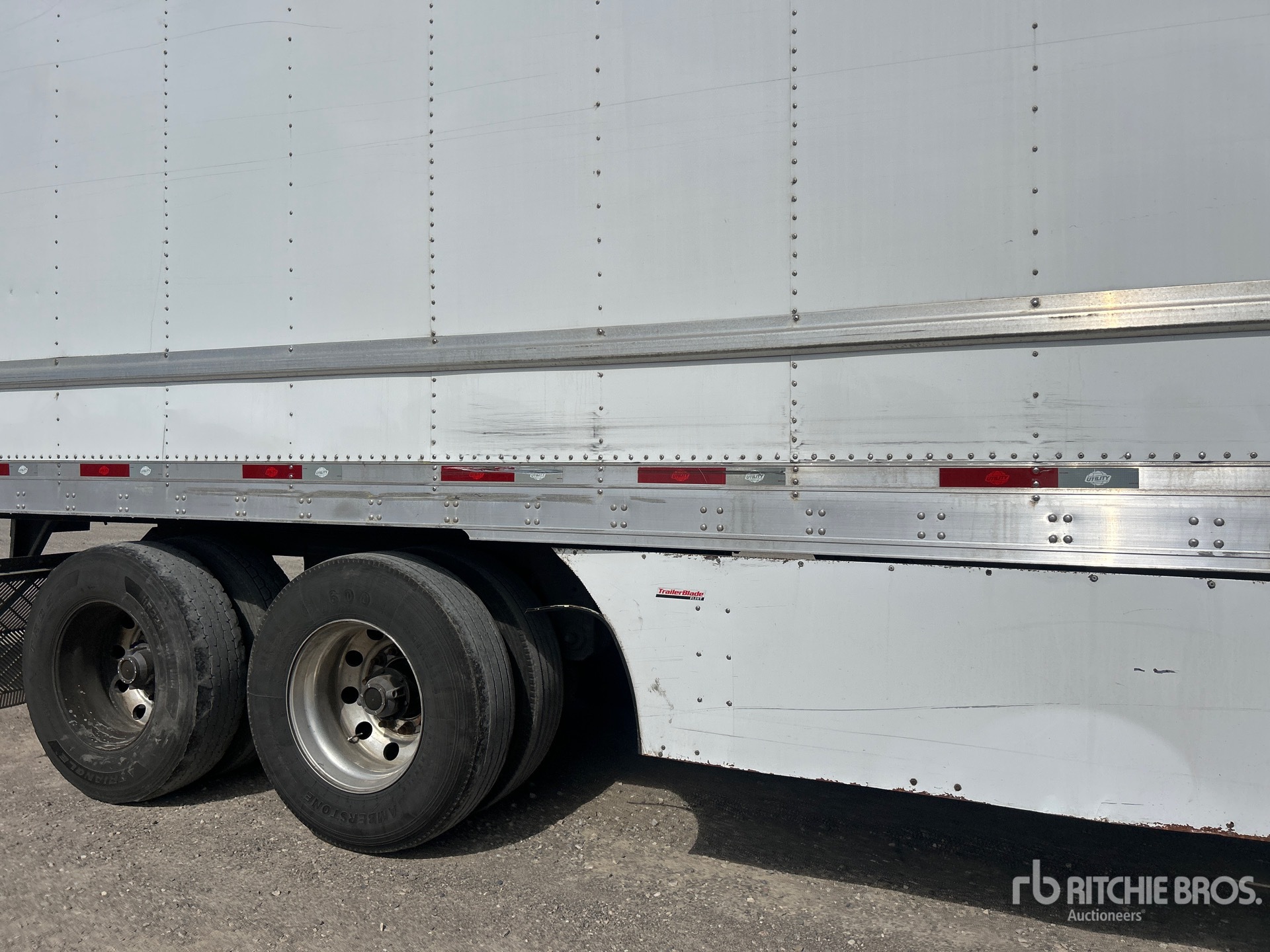 2019 Utility 53 ft x 102 in T/A