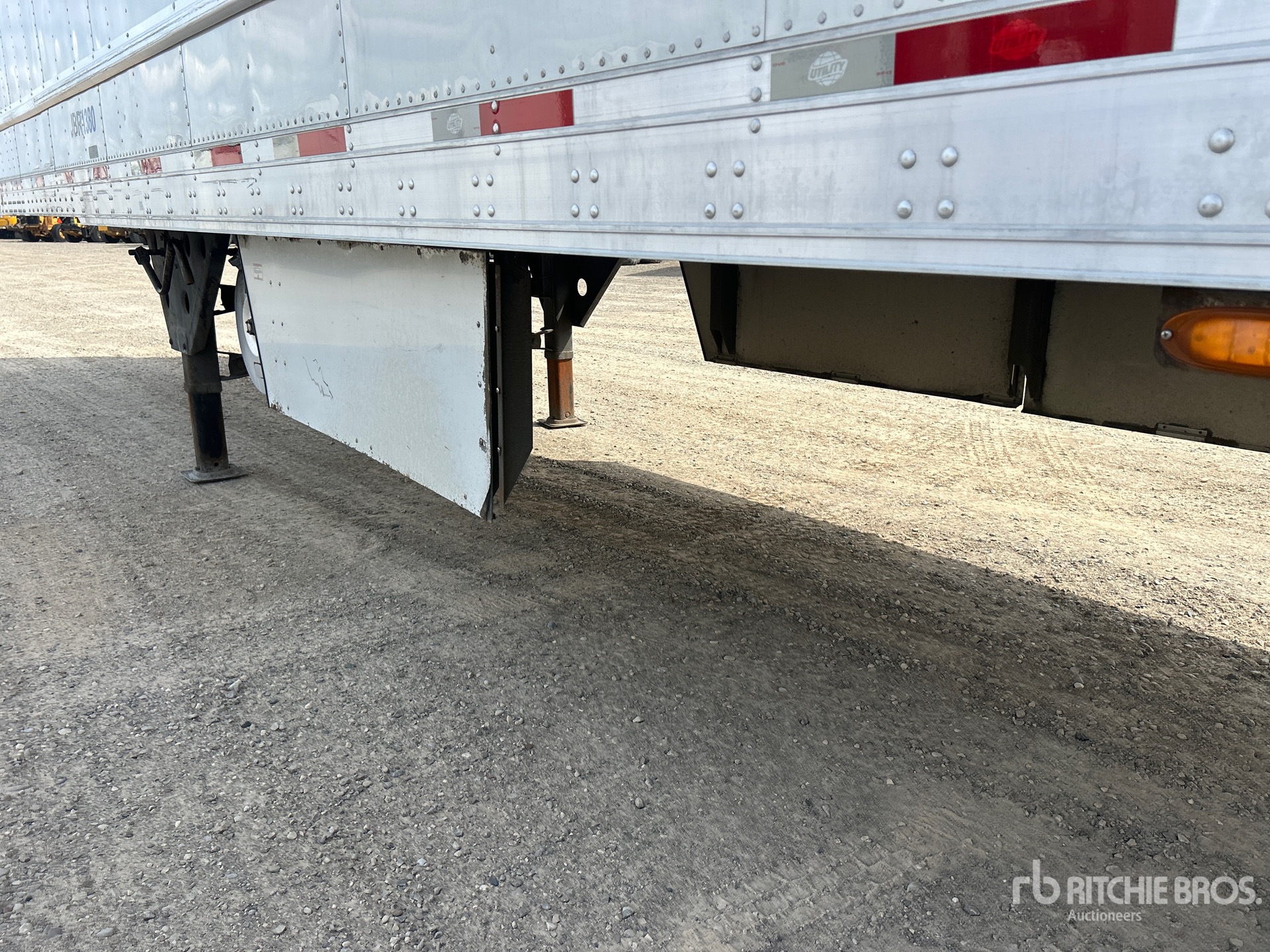 2019 Utility 53 ft x 102 in T/A