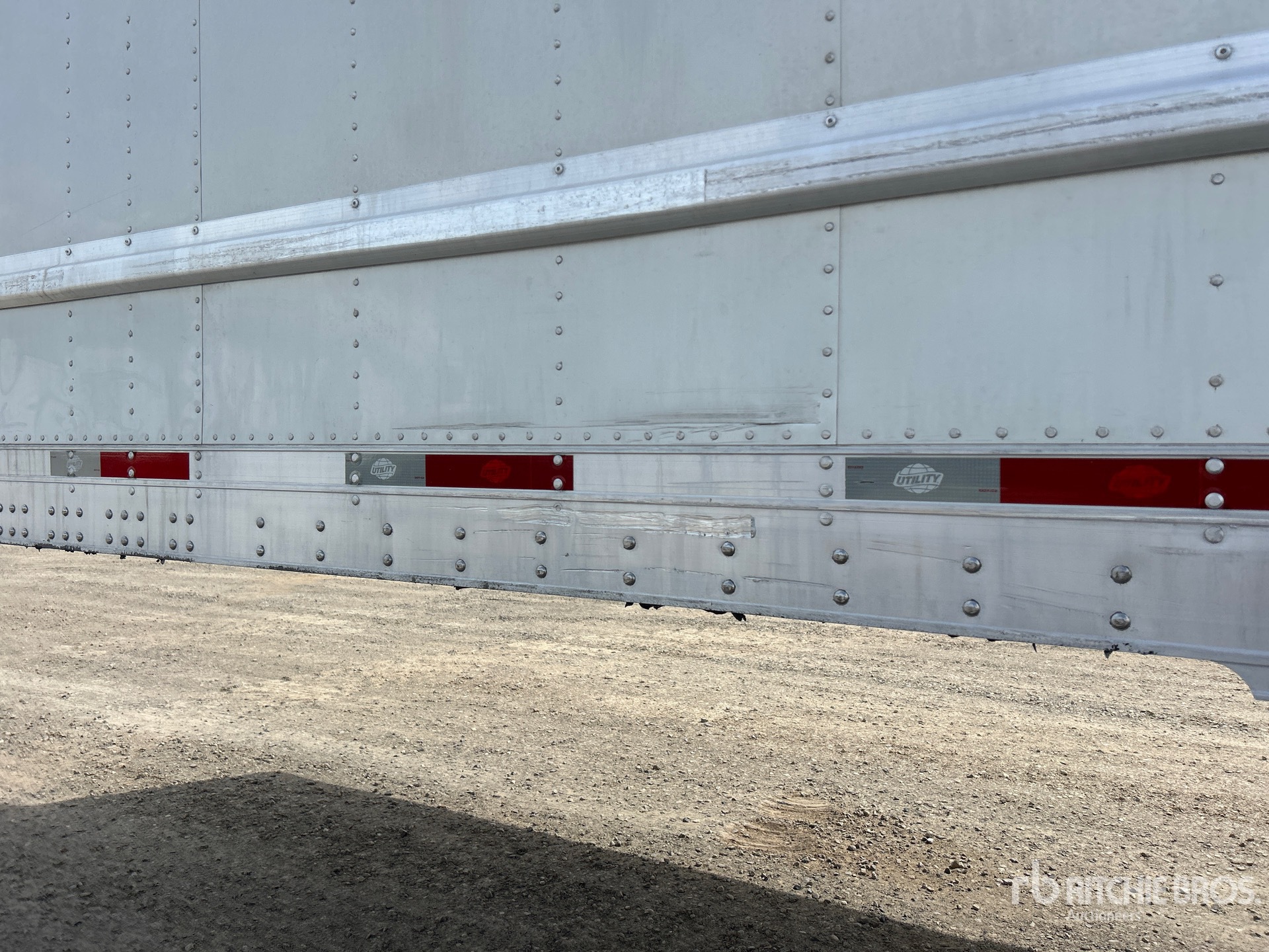 2019 Utility 53 ft x 102 in T/A