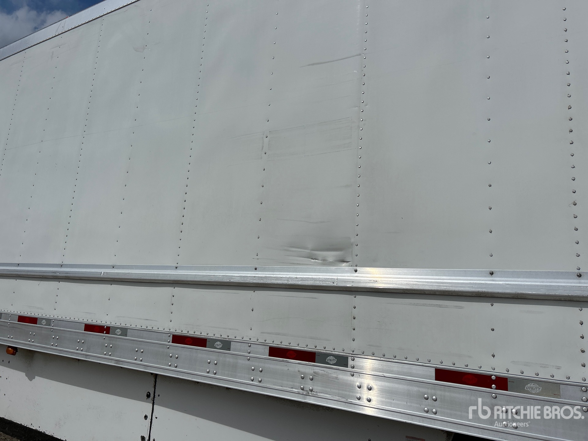 2019 Utility 53 ft x 102 in T/A