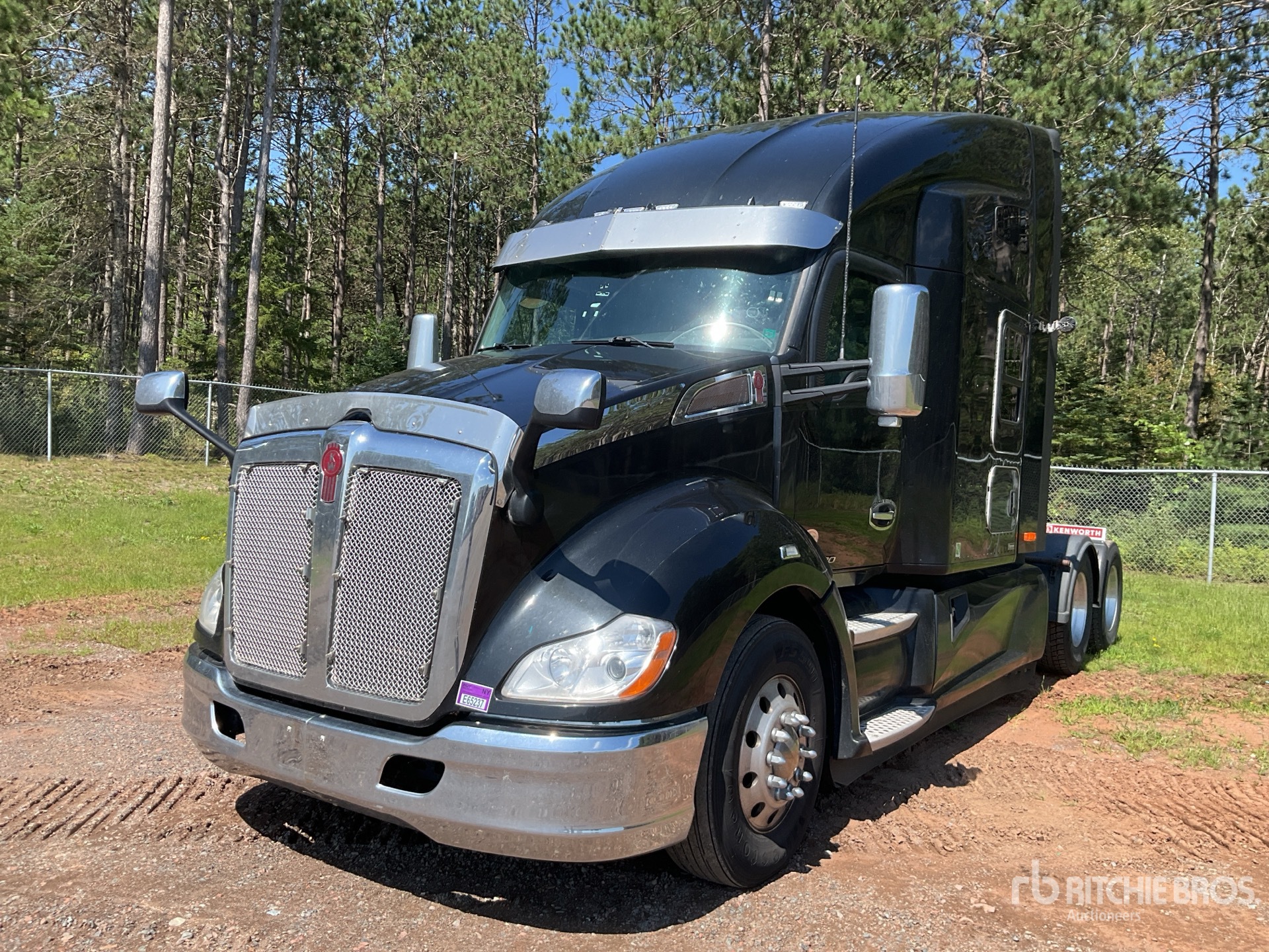2022 Kenworth T680