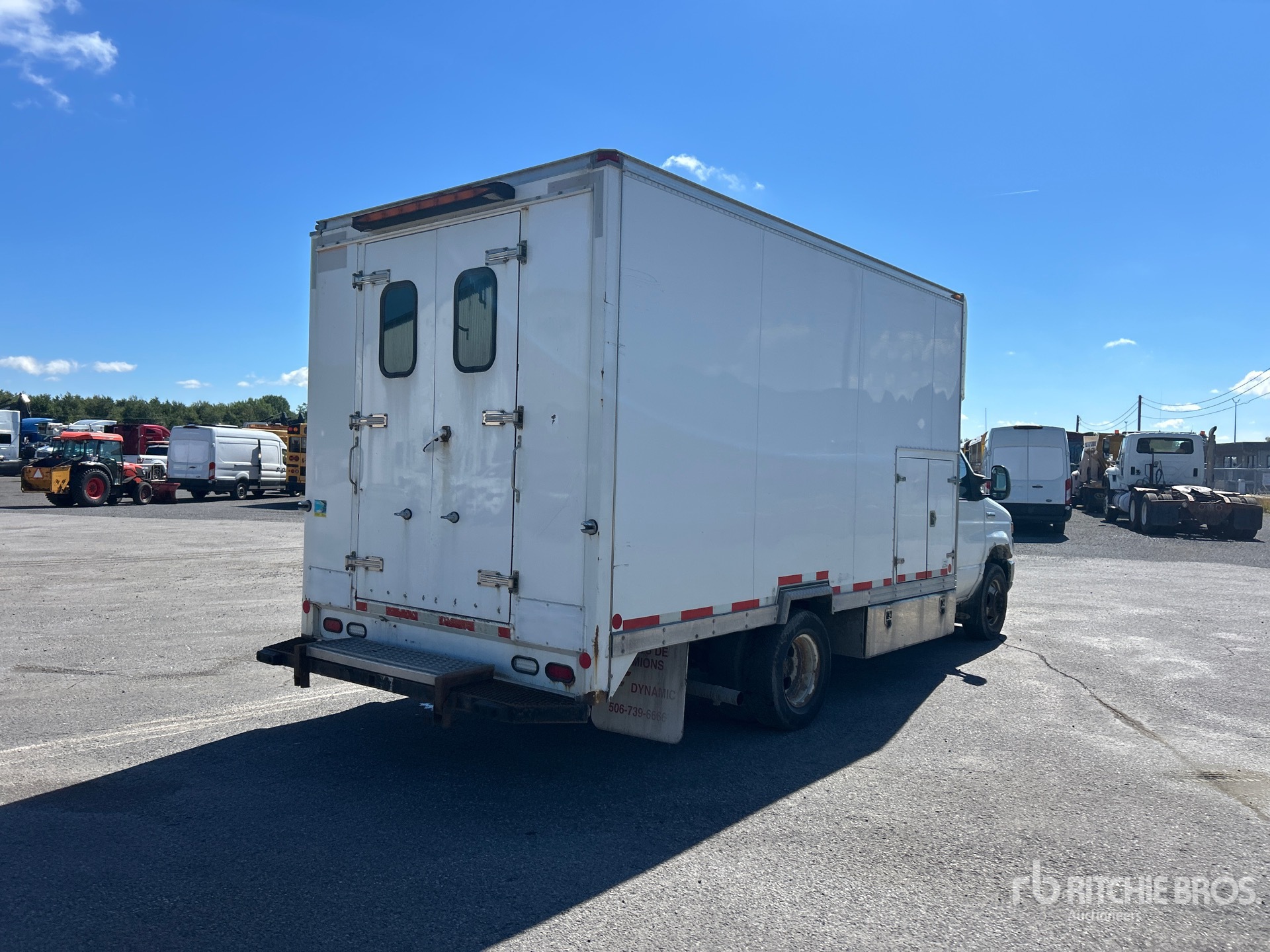 2010 Ford E-450