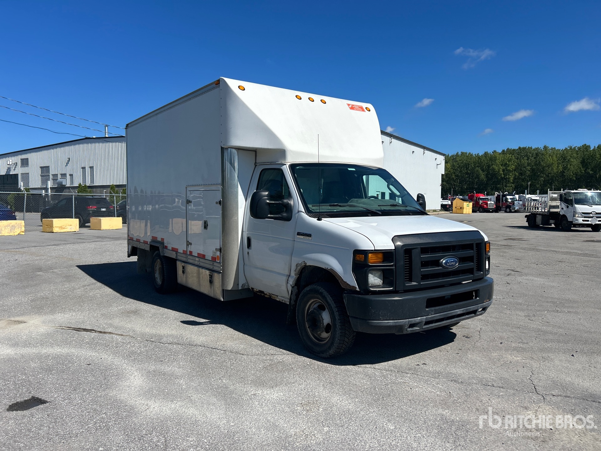2010 Ford E-450