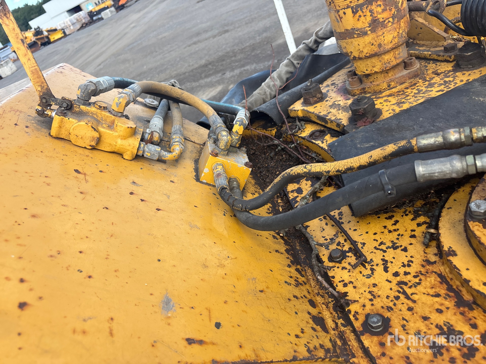 1996 Vermeer Tow-Behind