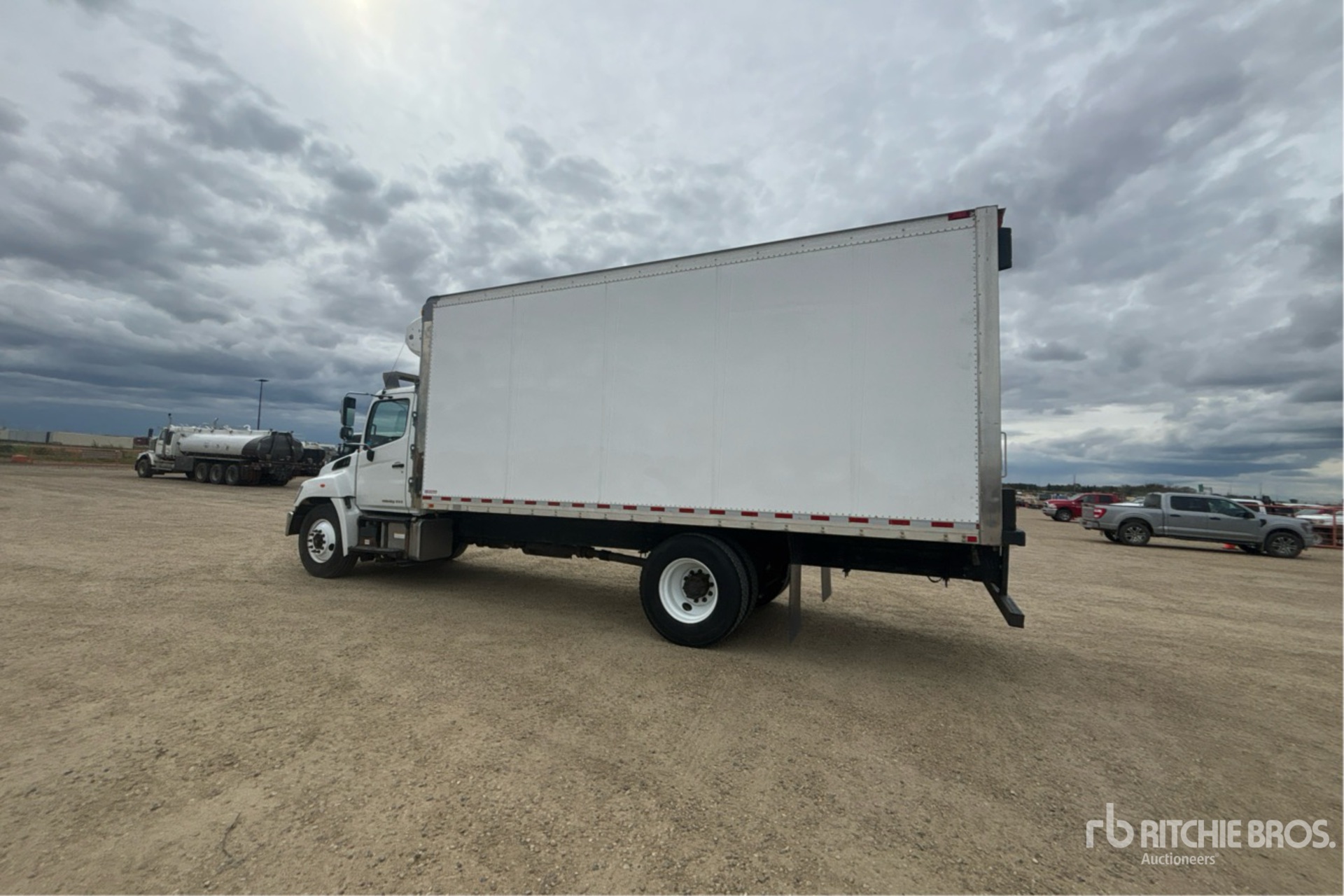 2018 Hino 338