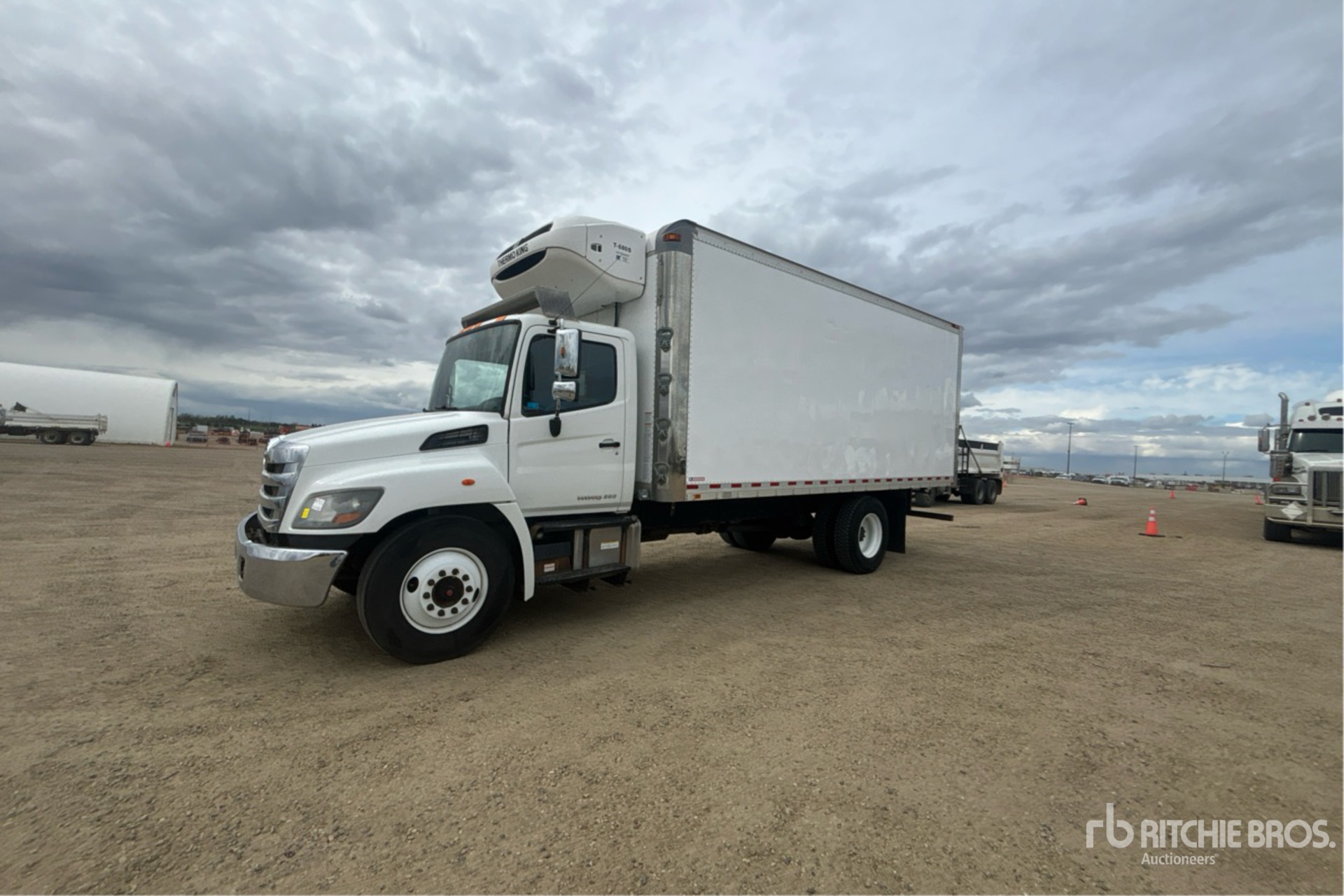 2018 Hino 338