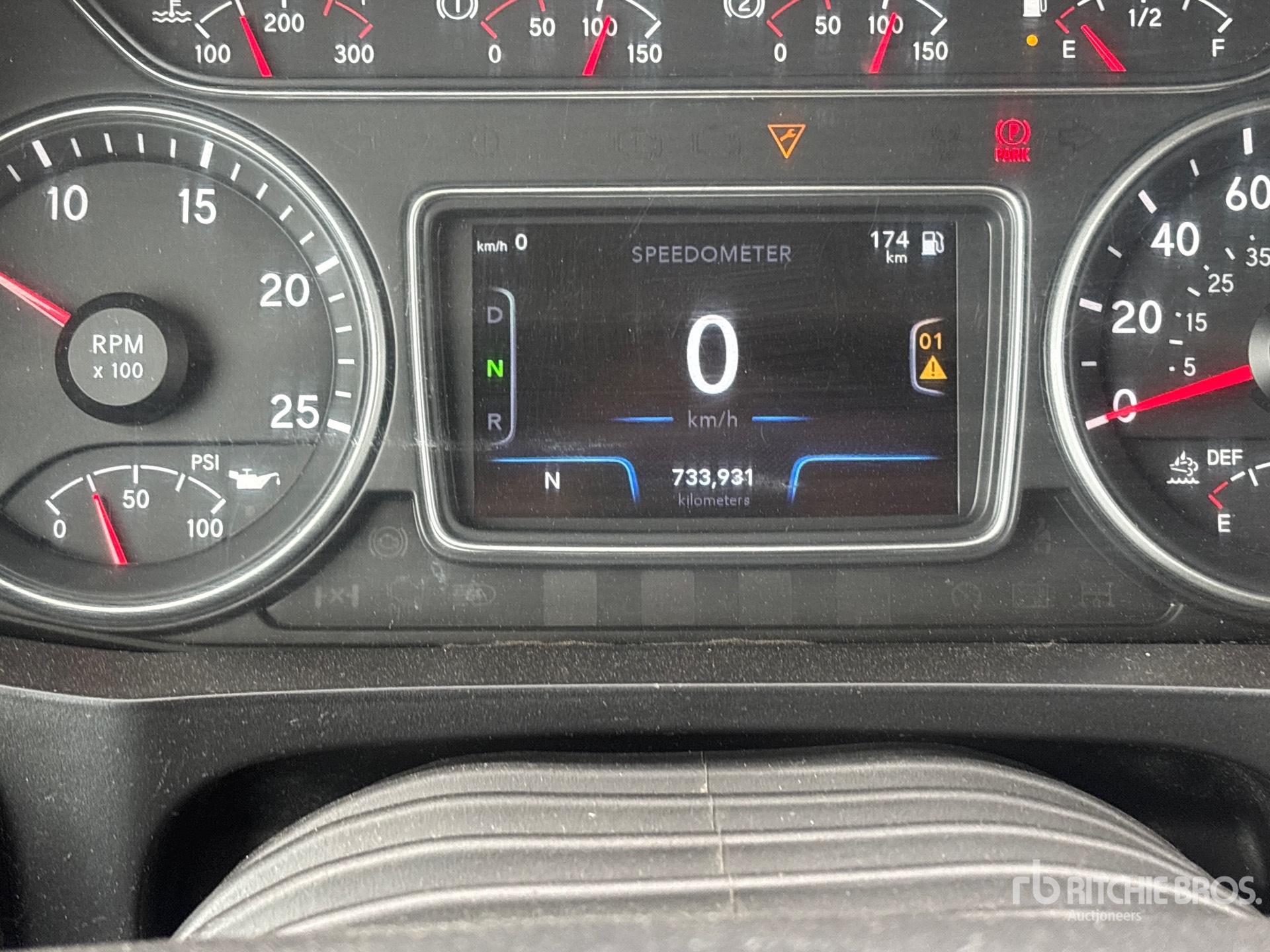 2022 International LT625