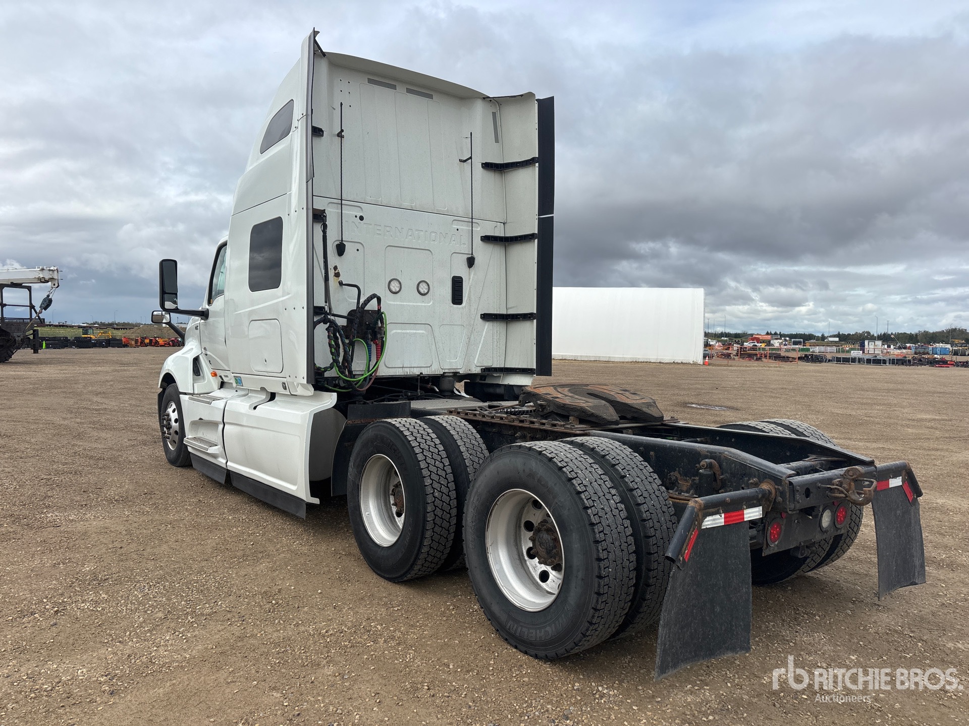 2022 International LT625