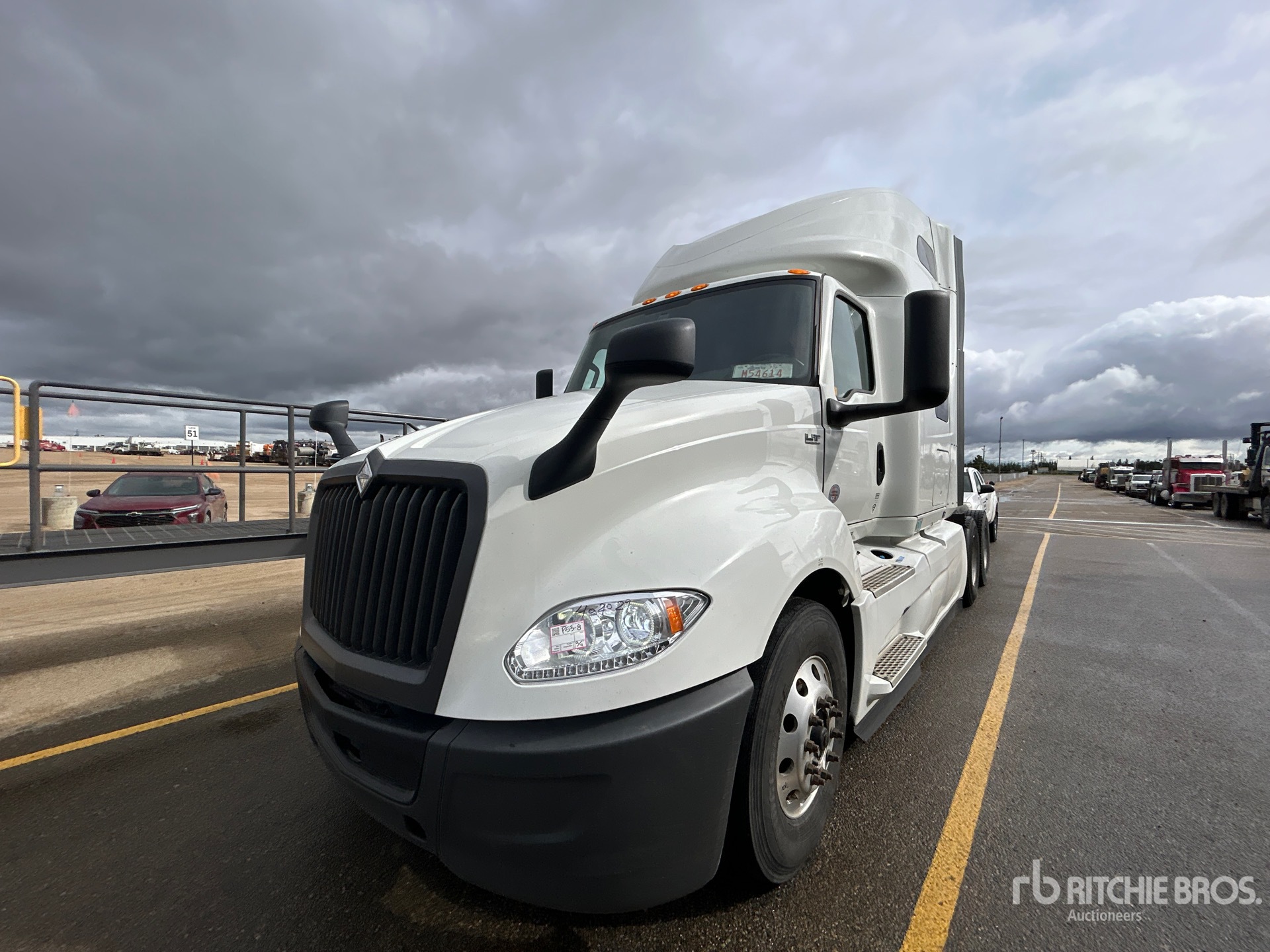 2022 International LT625