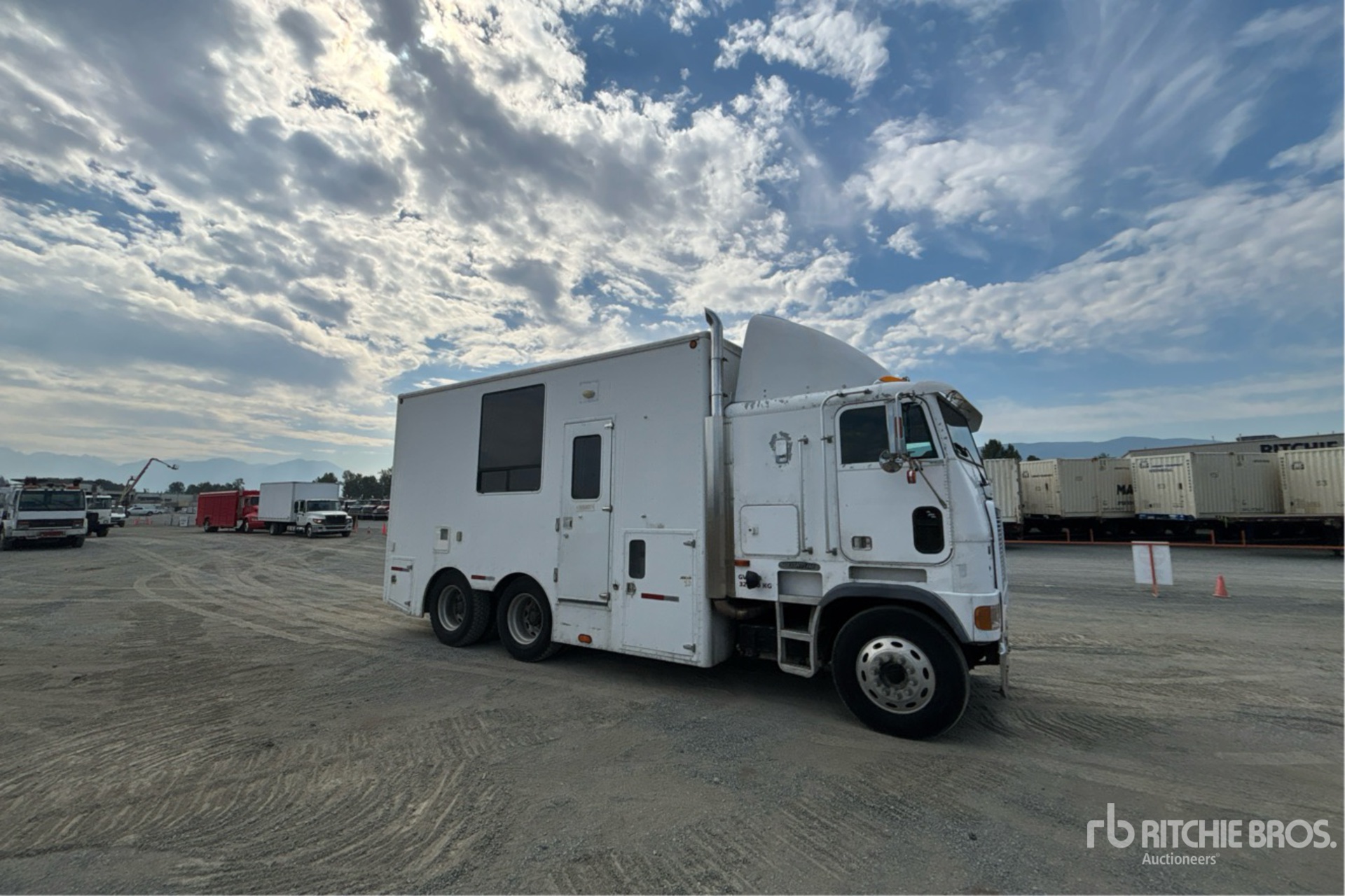 1995 Freightliner FLB