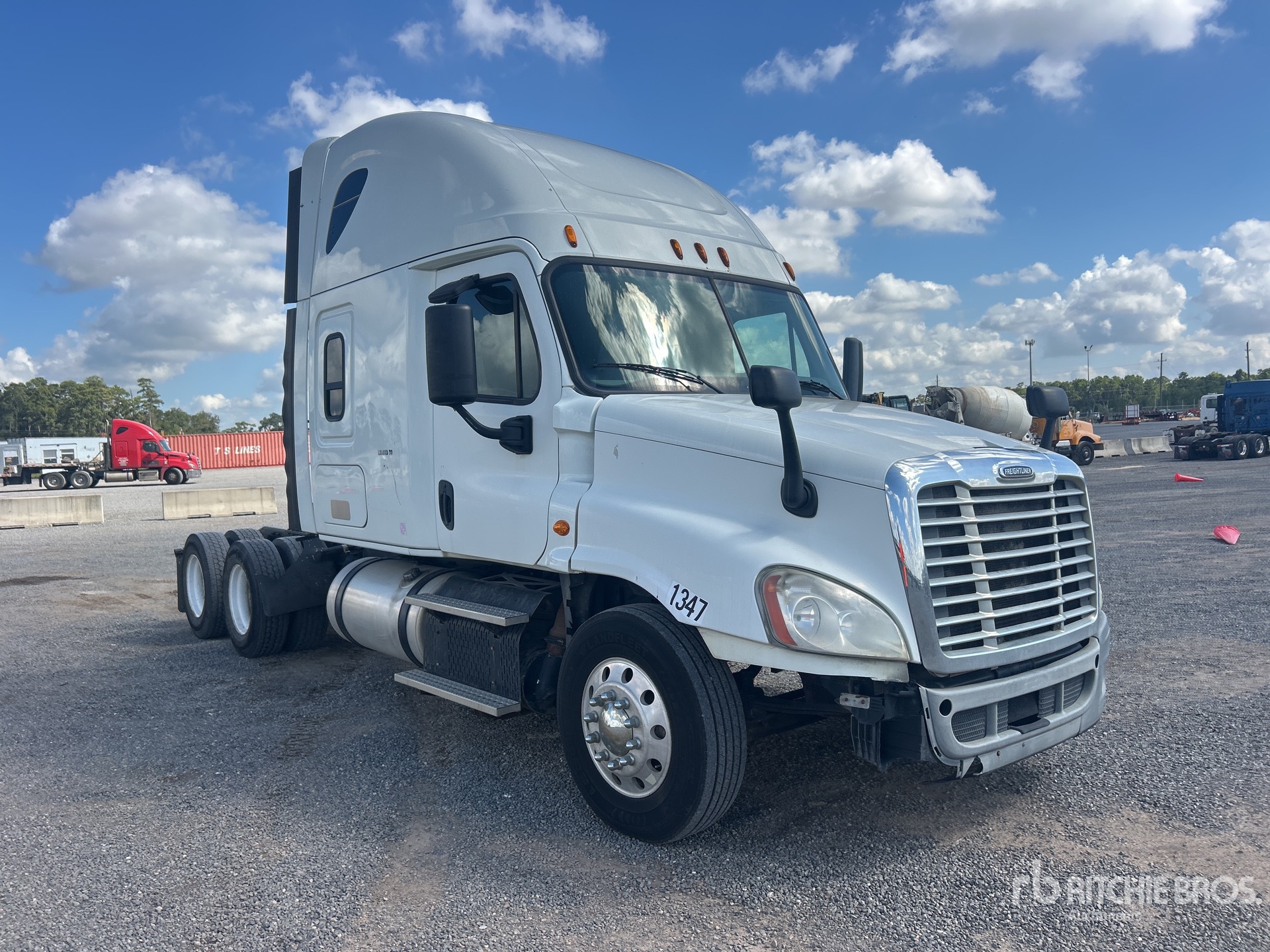 2015 Freightliner CASCADIA 125