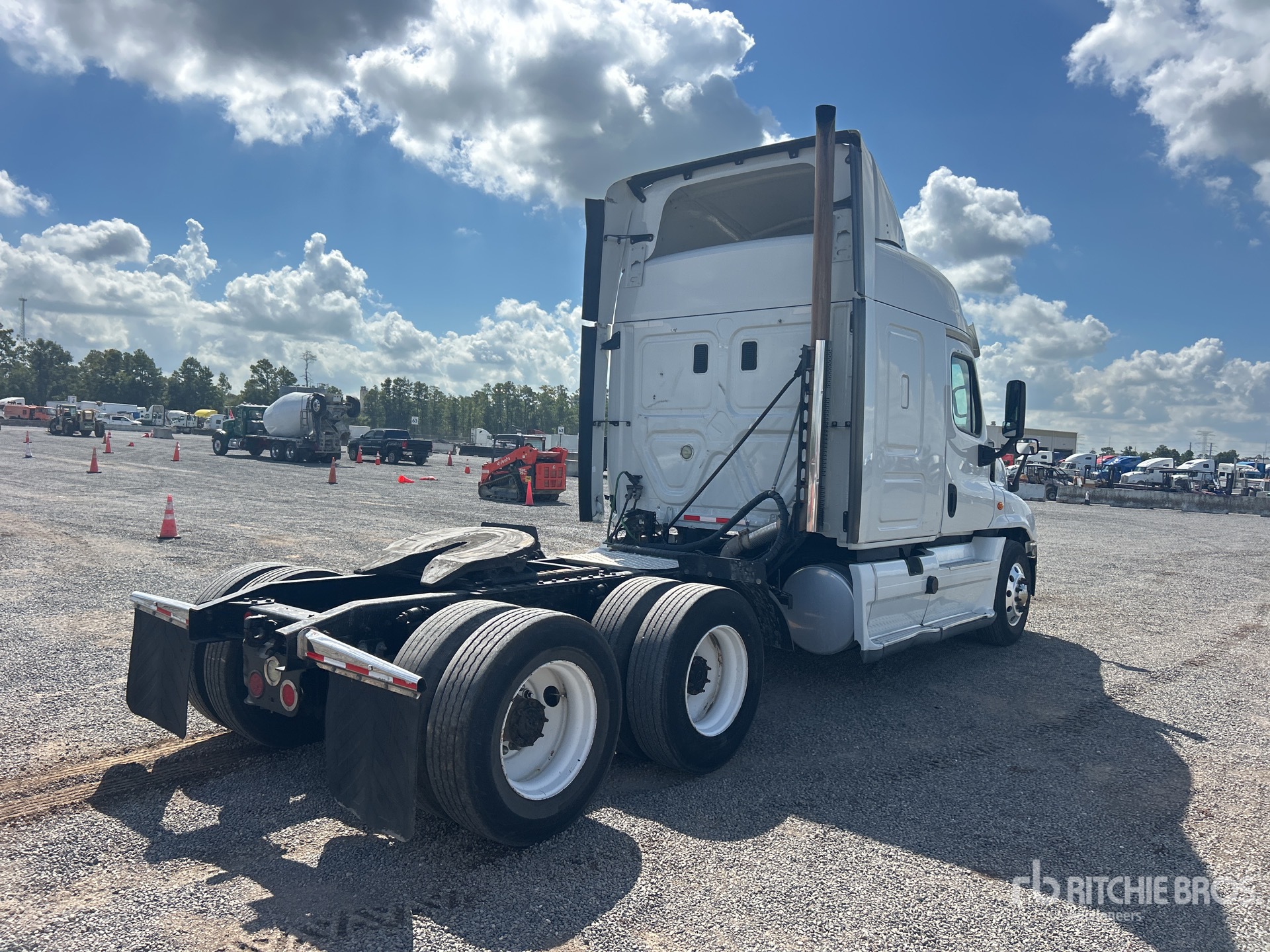 2016 Freightliner CASCADIA 125